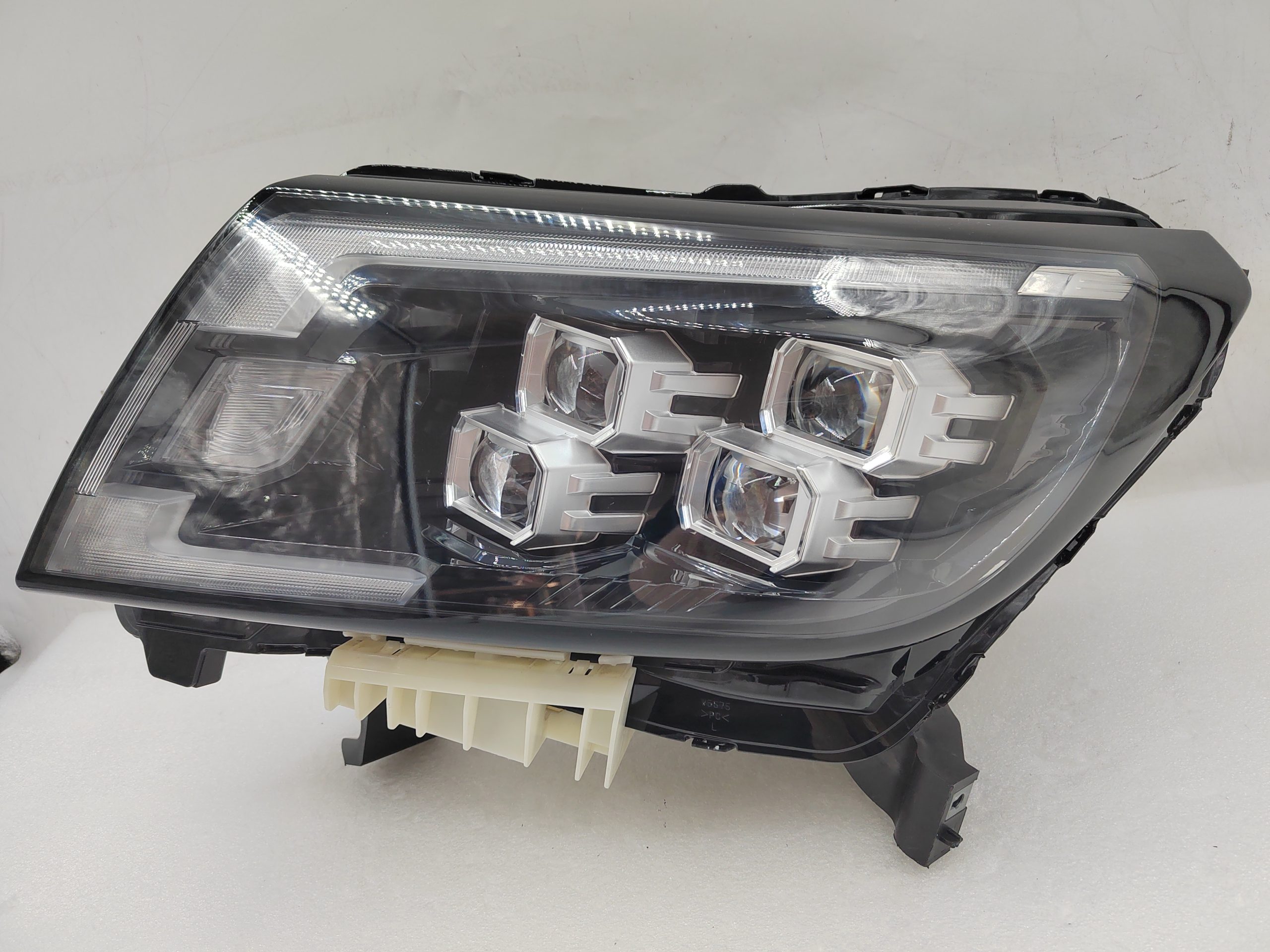 NISSAN NAVARA 2021-2023 LED L.H.S HEADLIGHT ASSEMBLY