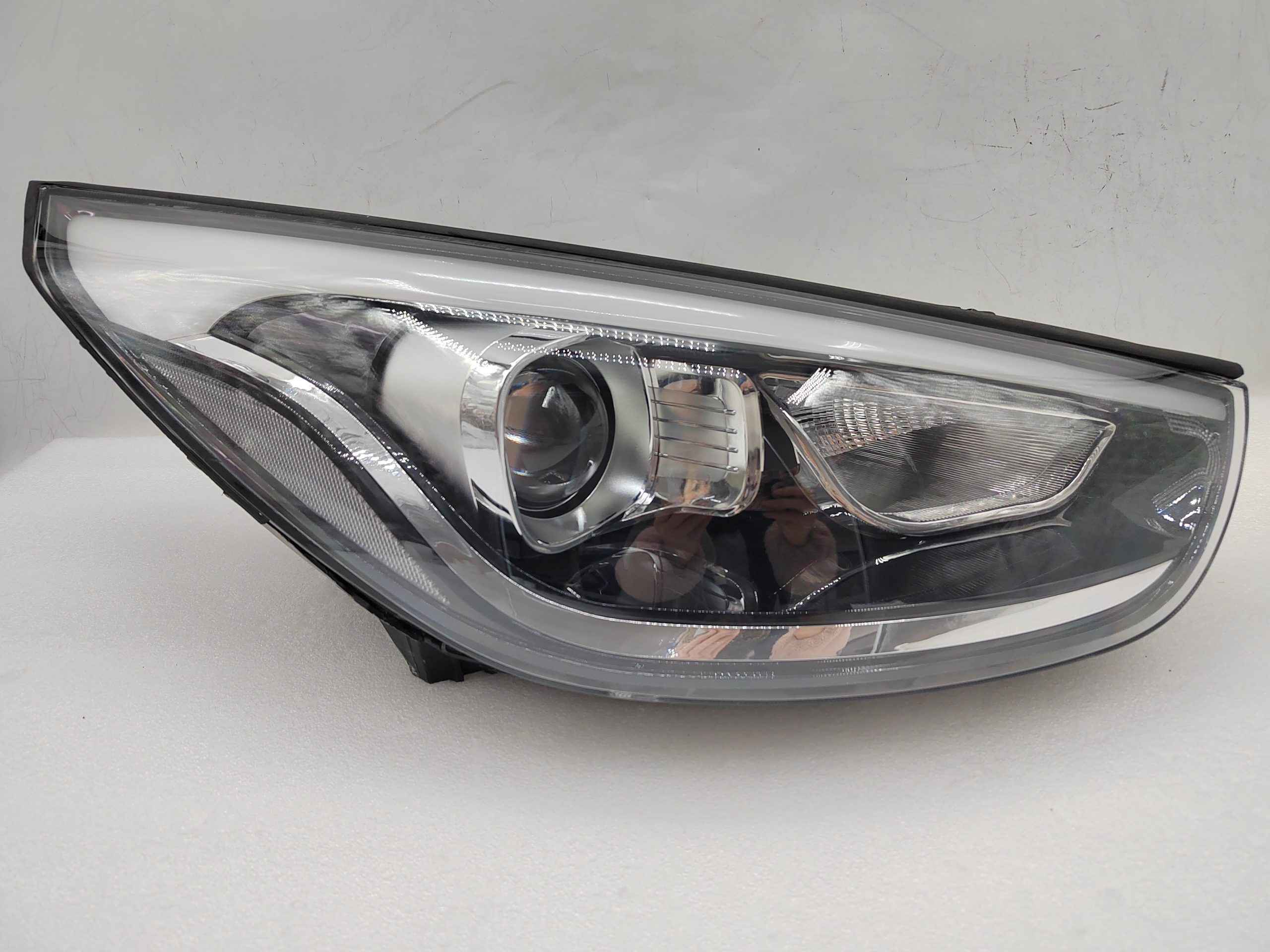 HYUNDAI IX35 SE 2013-2015 HALOGEN R.H.S HEADLIGHT ASSEMBLY