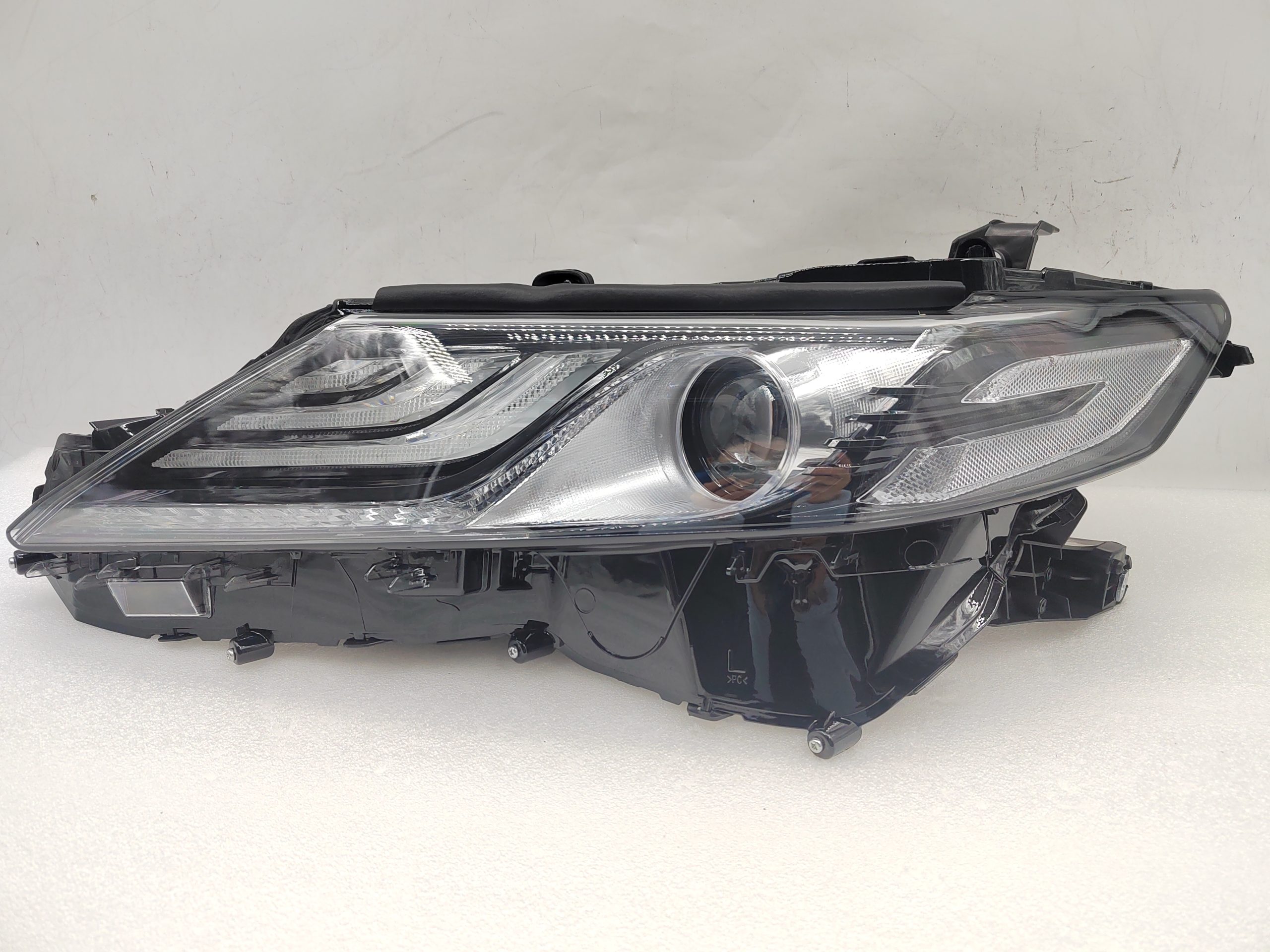 TOYOTA CAMRY ACV70 2018-2022 LED L.H.S HEADLIGHT ASSEMBLY