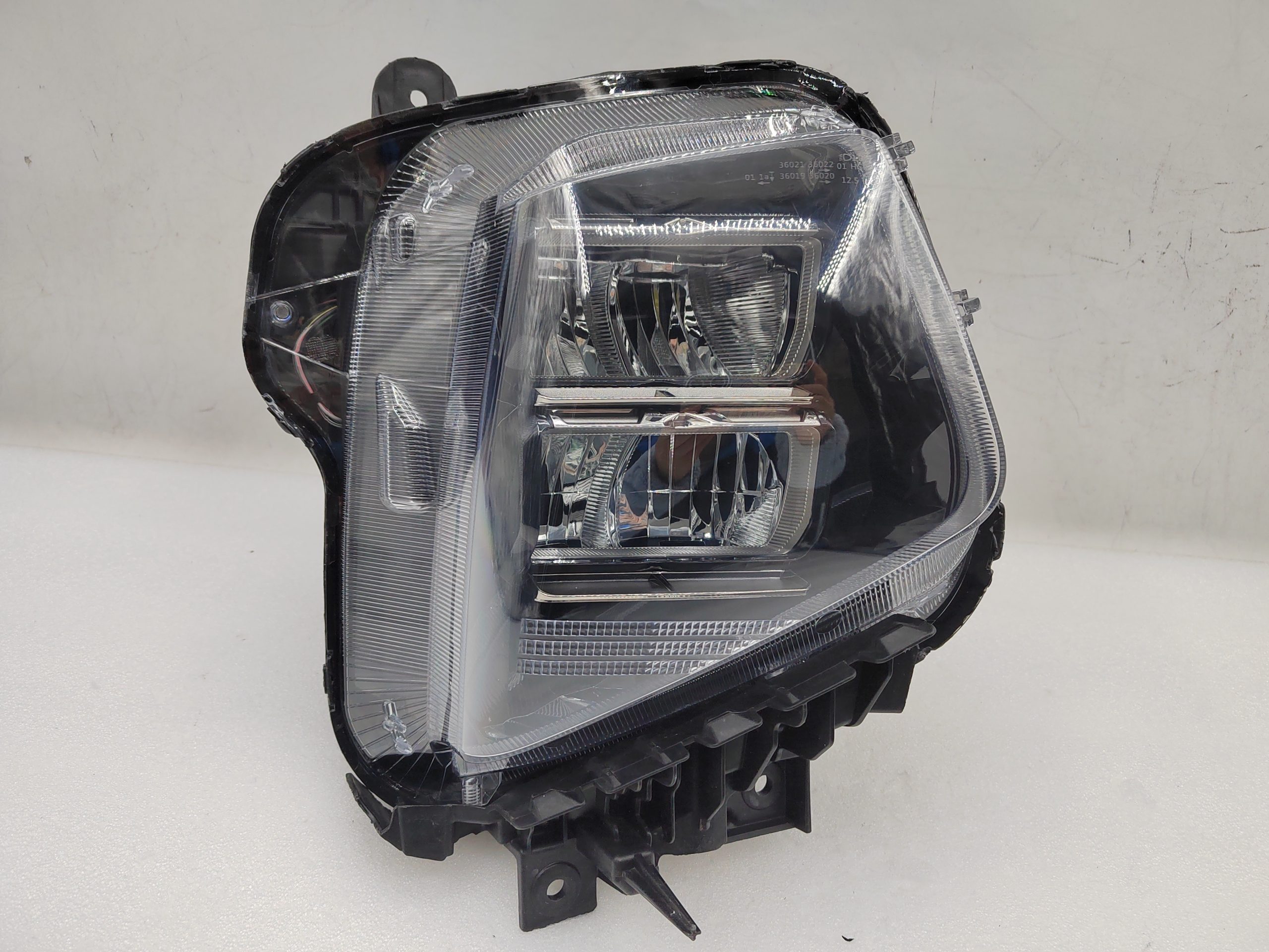 HYUNDAI TUCSON 2021-2023 LED R.H.S HEADLIGHT ASSEMBLY