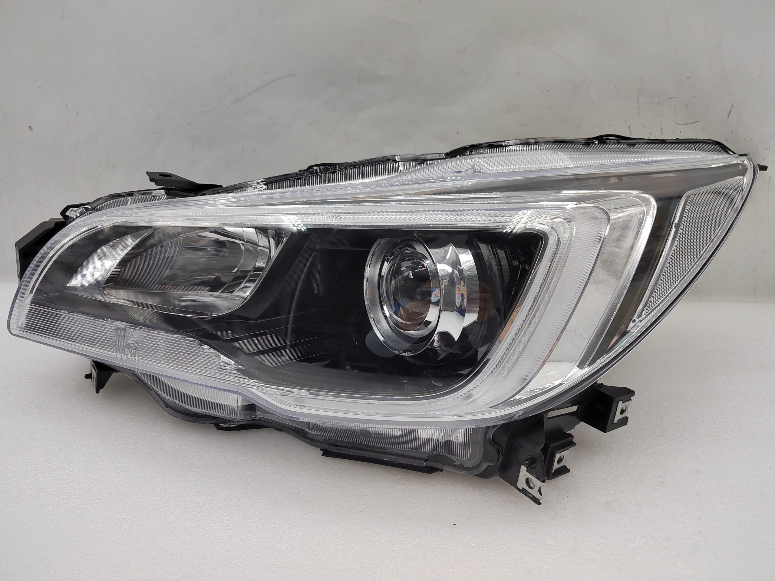SUBARU LIBERTY OUTBACK 2015-2017 LED L.H.S HEADLIGHT ASSEMBLY