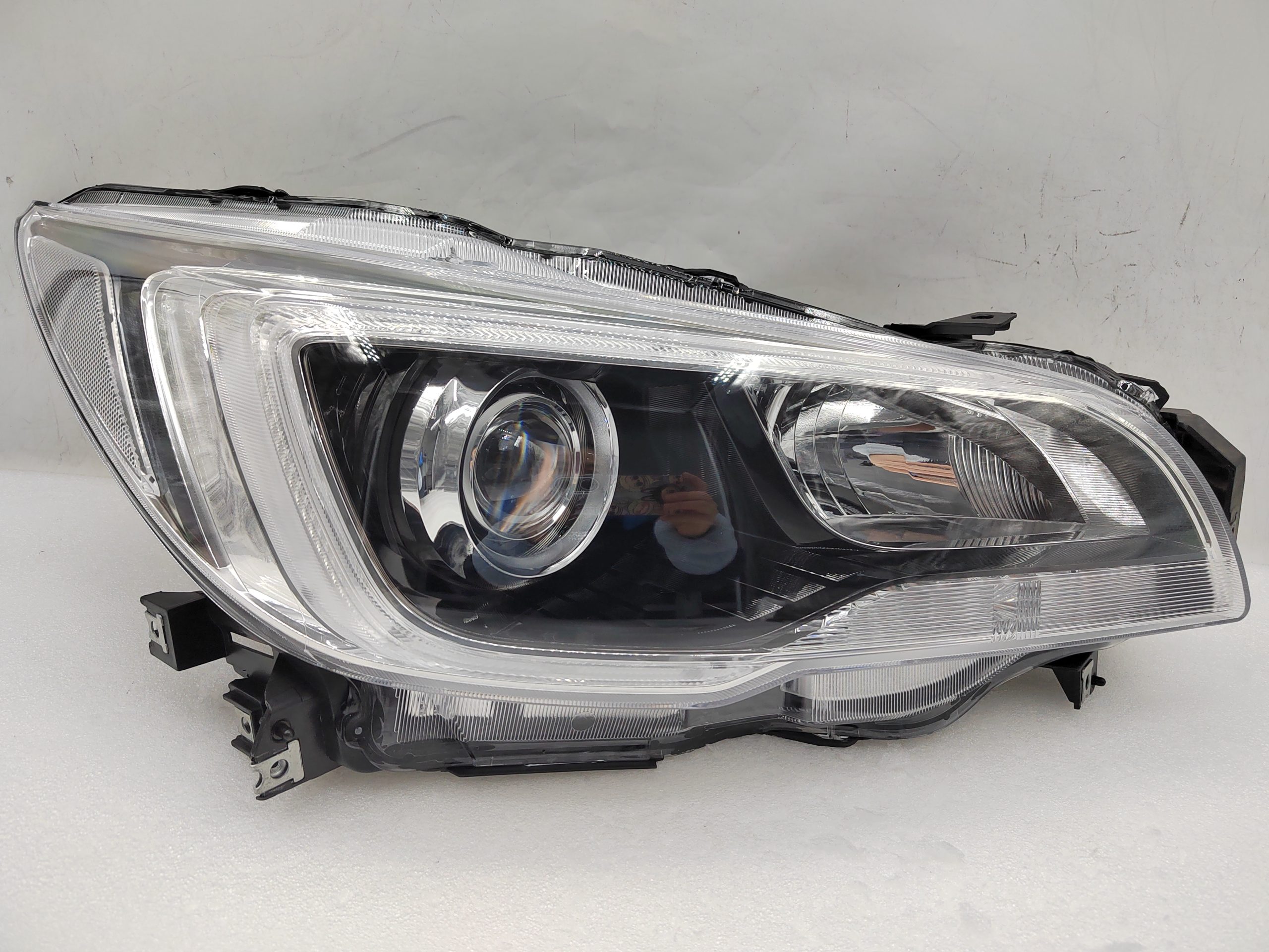 SUBARU LIBERTY OUTBACK 2015-2017 LED R.H.S HEADLIGHT ASSEMBLY