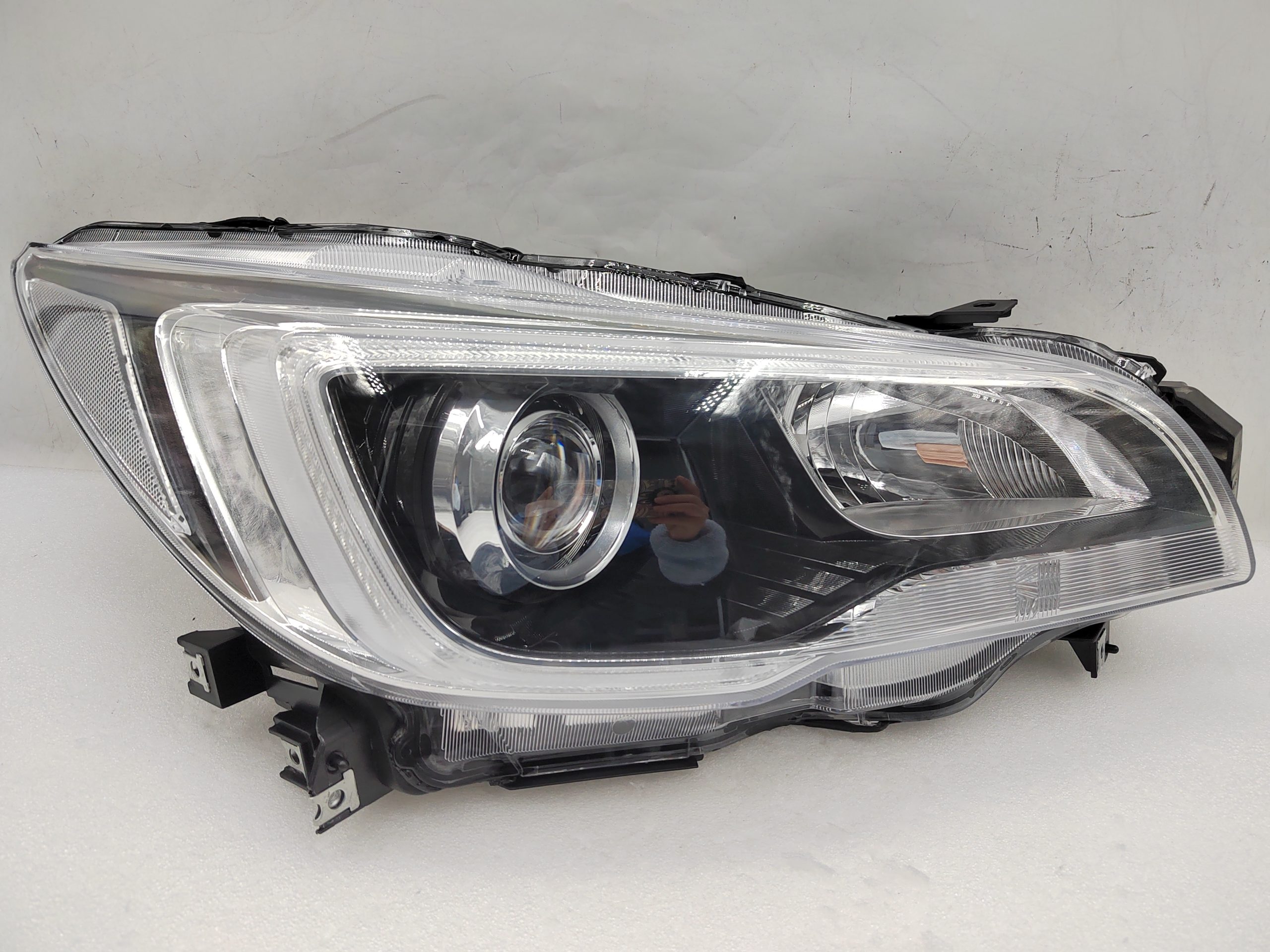 SUBARU LIBERTY OUTBACK 2015-2017 LED R.H.S HEADLIGHT ASSEMBLY
