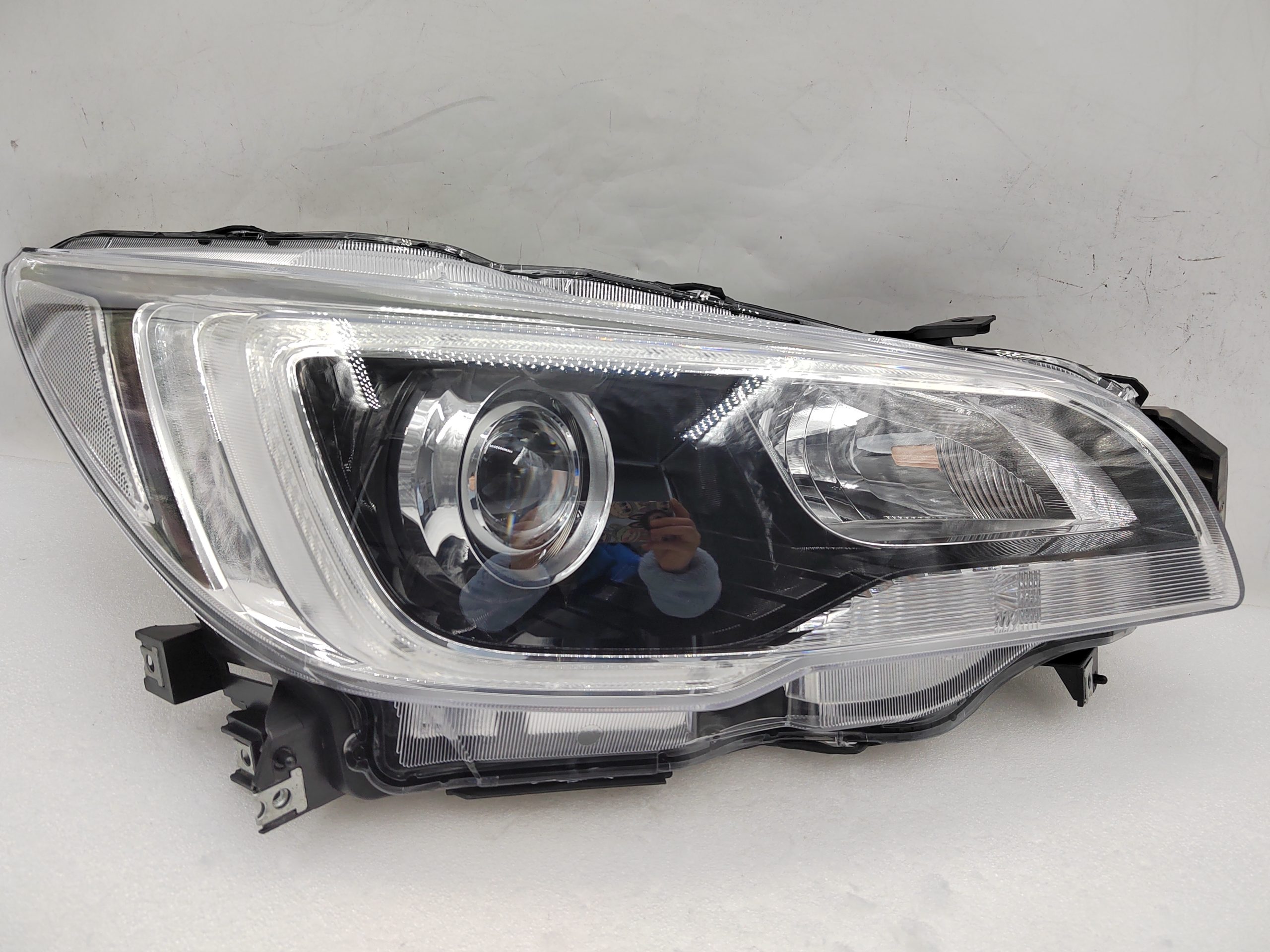 SUBARU LIBERTY OUTBACK 2015-2017 LED R.H.S HEADLIGHT ASSEMBLY