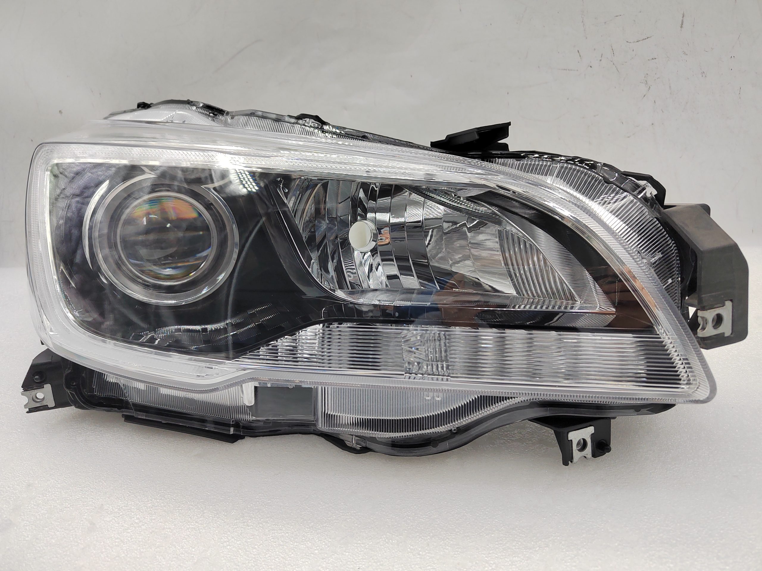 SUBARU LIBERTY OUTBACK 2015-2017 LED R.H.S HEADLIGHT ASSEMBLY