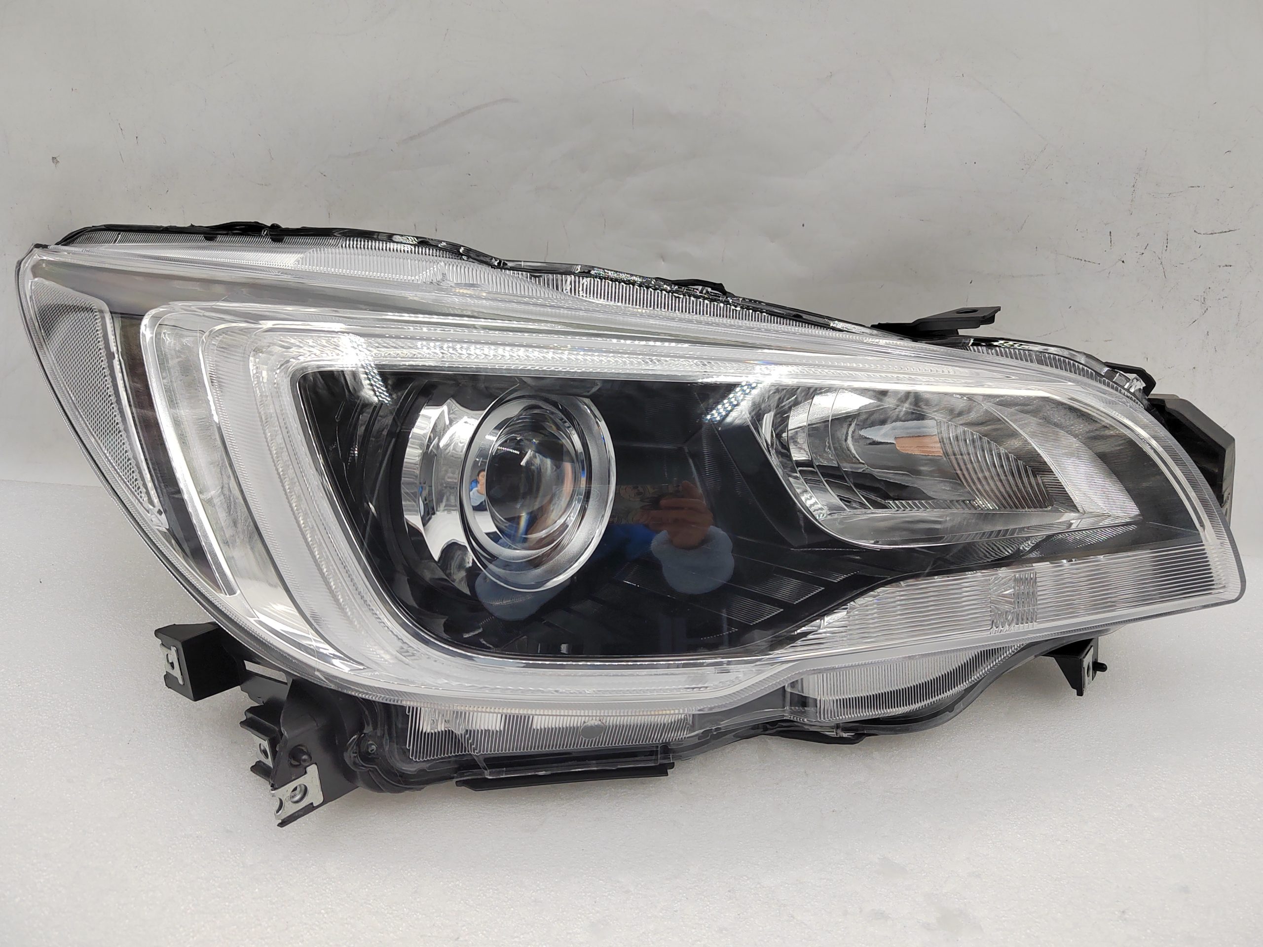 SUBARU LIBERTY OUTBACK 2015-2017 LED R.H.S HEADLIGHT ASSEMBLY