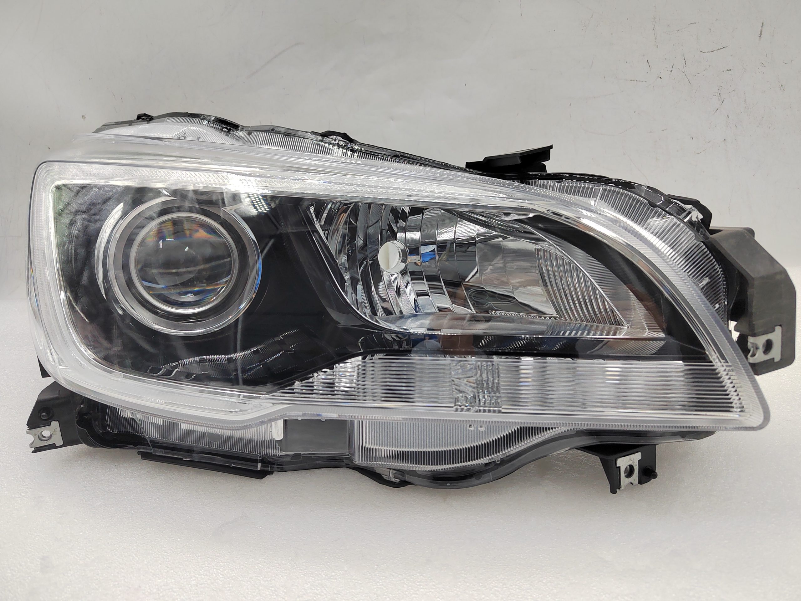 SUBARU LIBERTY OUTBACK 2015-2017 LED R.H.S HEADLIGHT ASSEMBLY