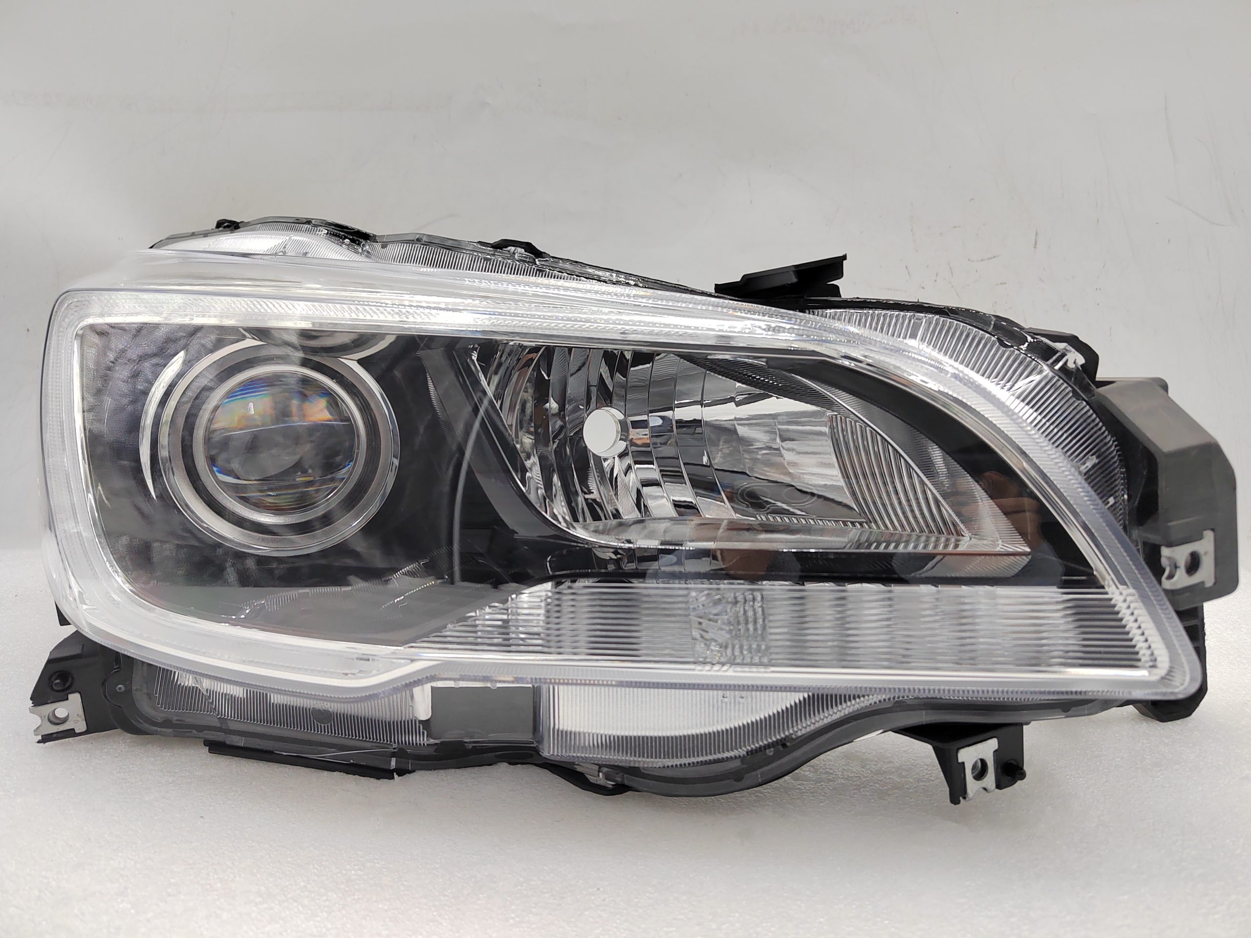 SUBARU LIBERTY OUTBACK 2015-2017 LED R.H.S HEADLIGHT ASSEMBLY