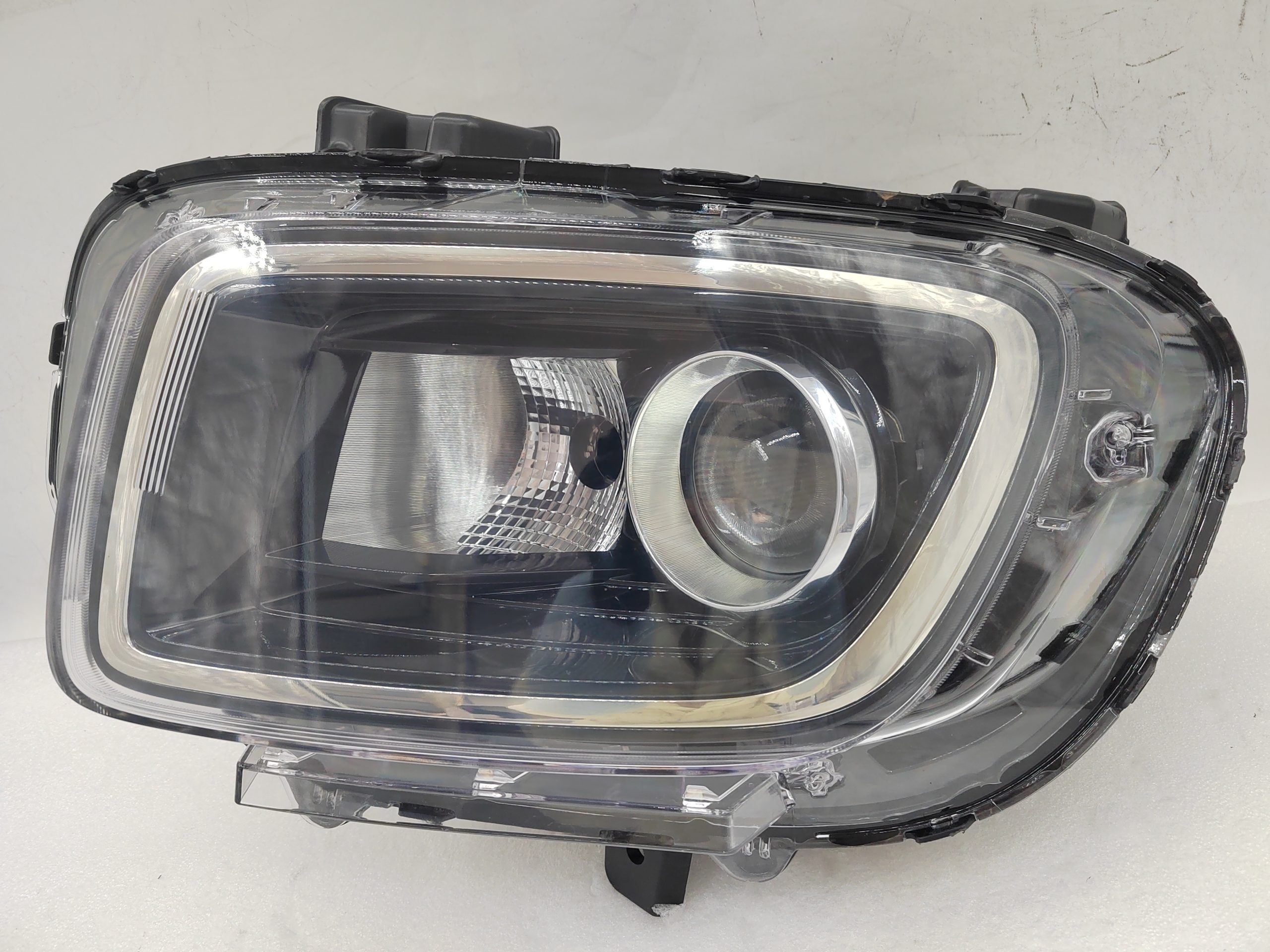 HYUNDAI VENUE 2019-2023 HALOGEN L.H.S HEADLIGHT ASSEMBLY