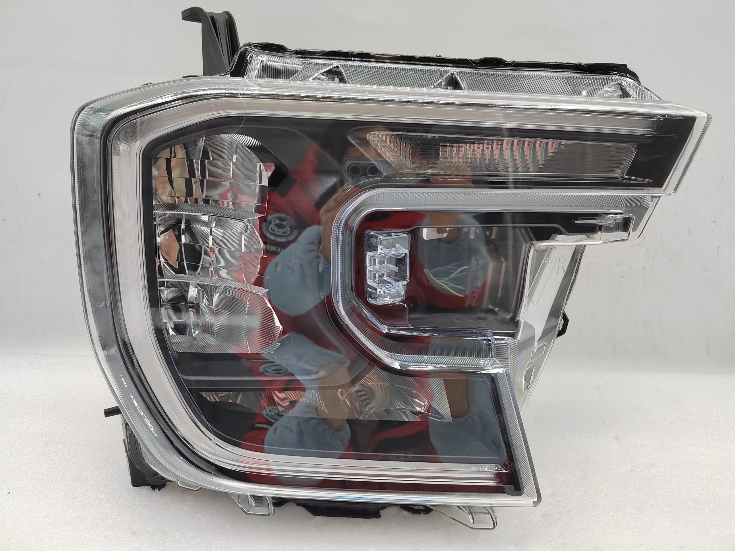 FORD EVEREST RANGER 2022-2024 LED R.H.S HEADLIGHT ASSEMBLY