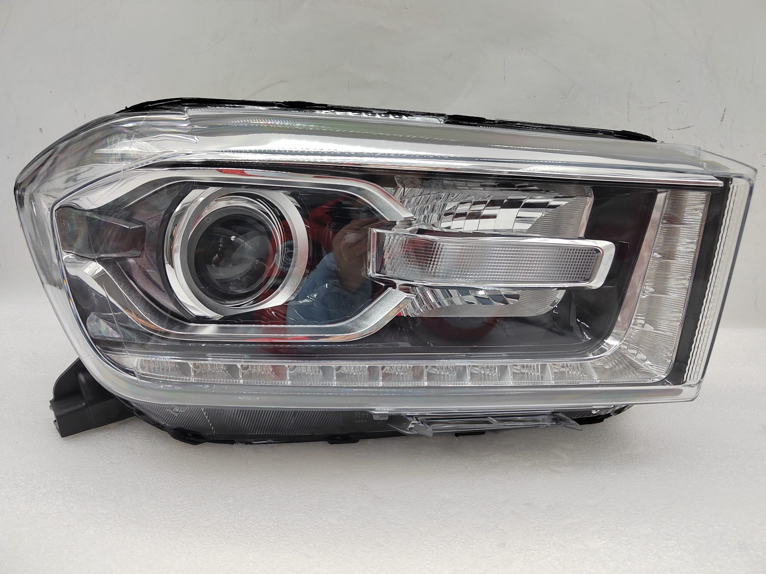 MAXUS LDV T60 2017-2020 LED R.H.S HEADLIGHT ASSEMBLY