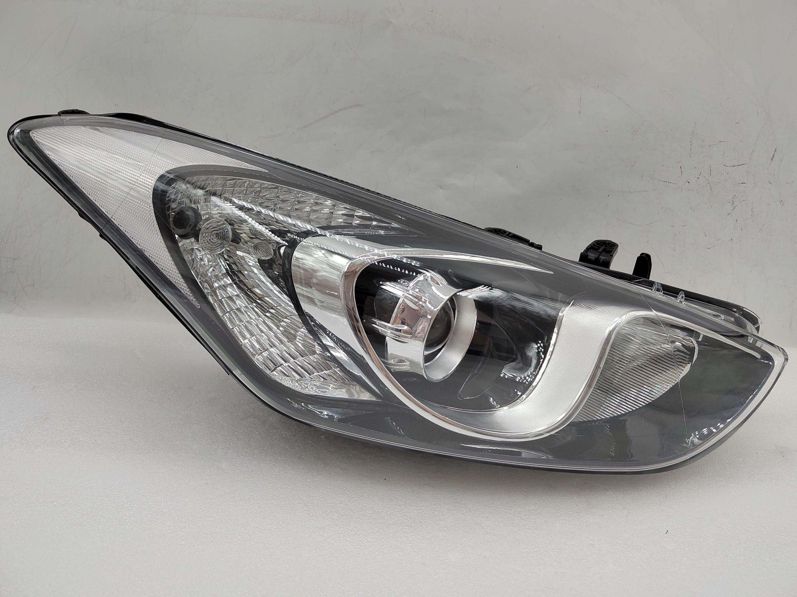 HYUNDAI I30 GD 2012-2016 XENON R.H.S HEADLIGHT ASSEMBLY