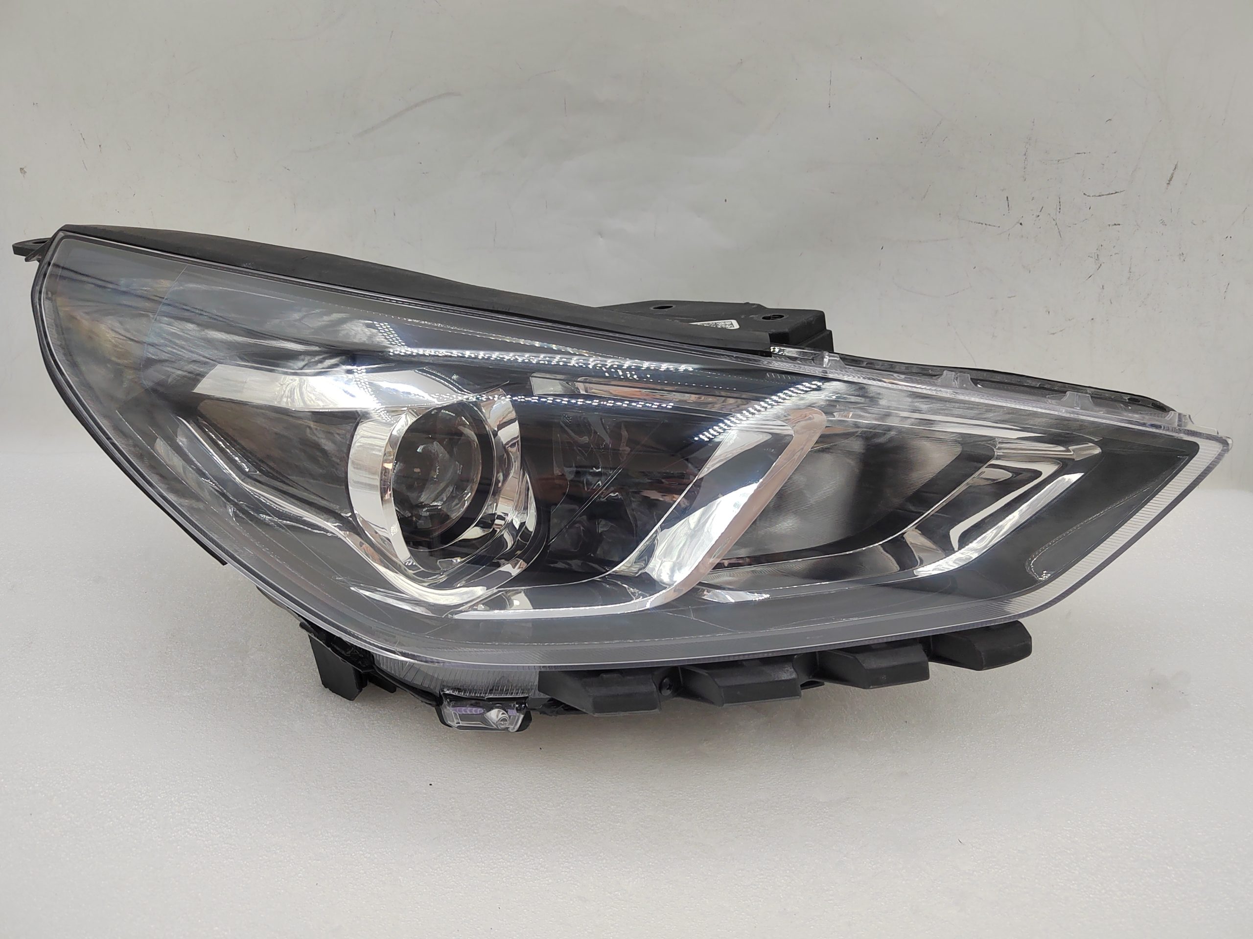 HYUNDAI I30 HATCH 2020-2023 HALOGEN R.H.S HEADLIGHT ASSEMBLY
