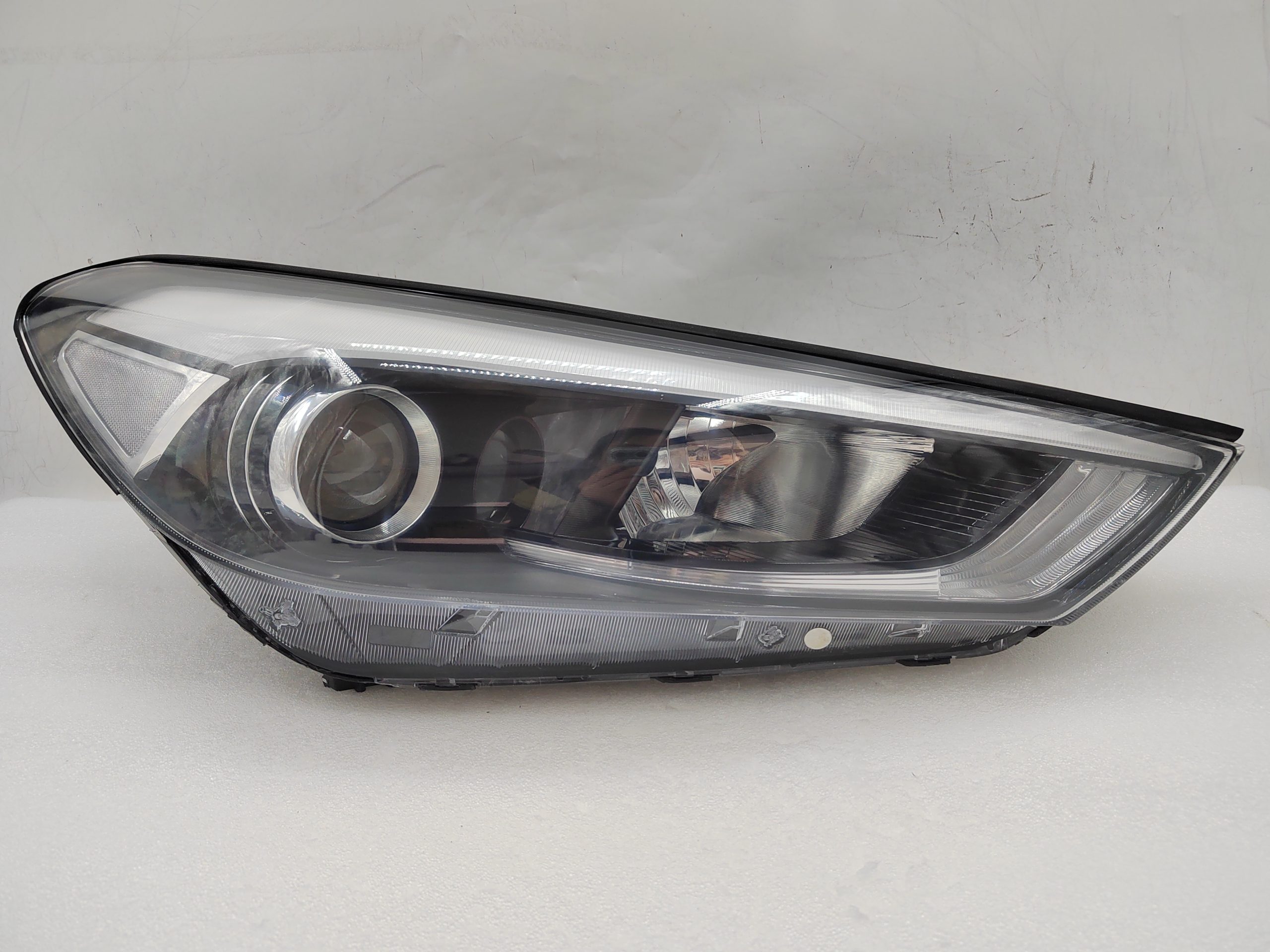 HYUNDAI TUCSON XG 2015-2017 HALOGEN R.H.S HEADLIGHT ASSEMBLY