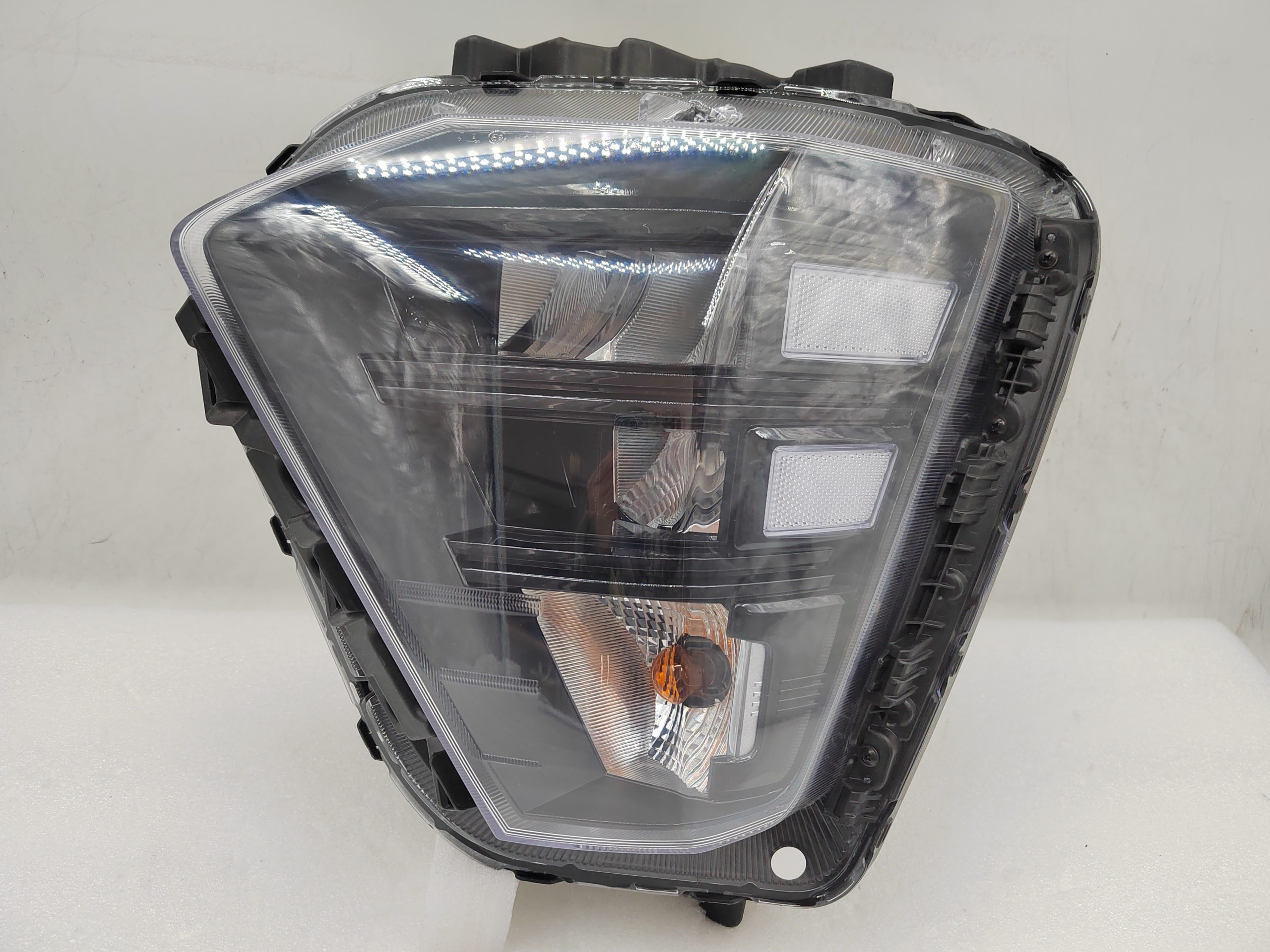 HYUNDAI KONA II 2023-2025 LED L.H.S HEADLIGHT ASSEMBLY