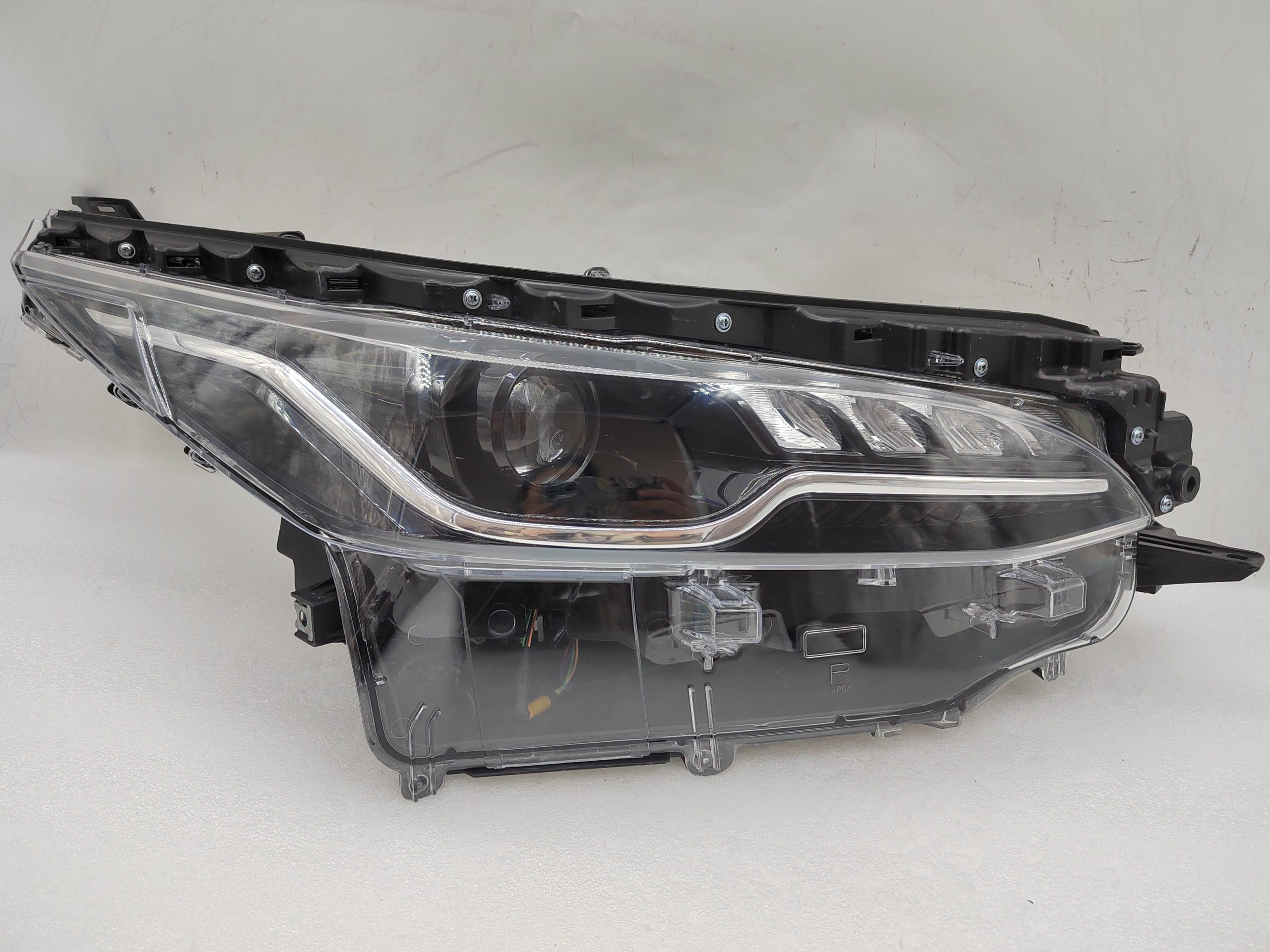 TOYOTA FORTUNER 2021-2023 LED R.H.S HEADLIGHT ASSEMBLY