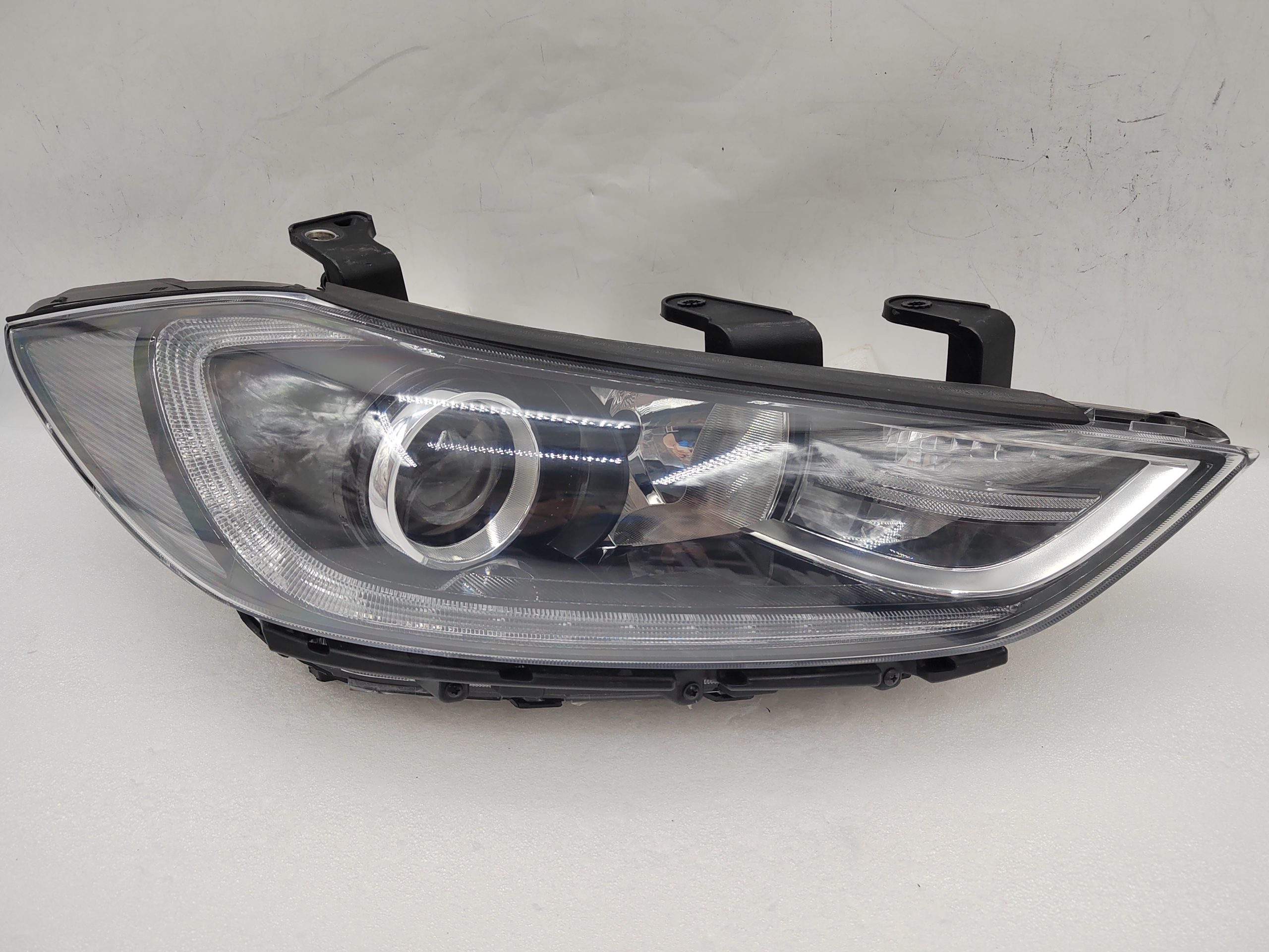 HYUNDAI ELANTRA AD 2017-2018 HALOGEN R.H.S HEADLIGHT ASSEMBLY