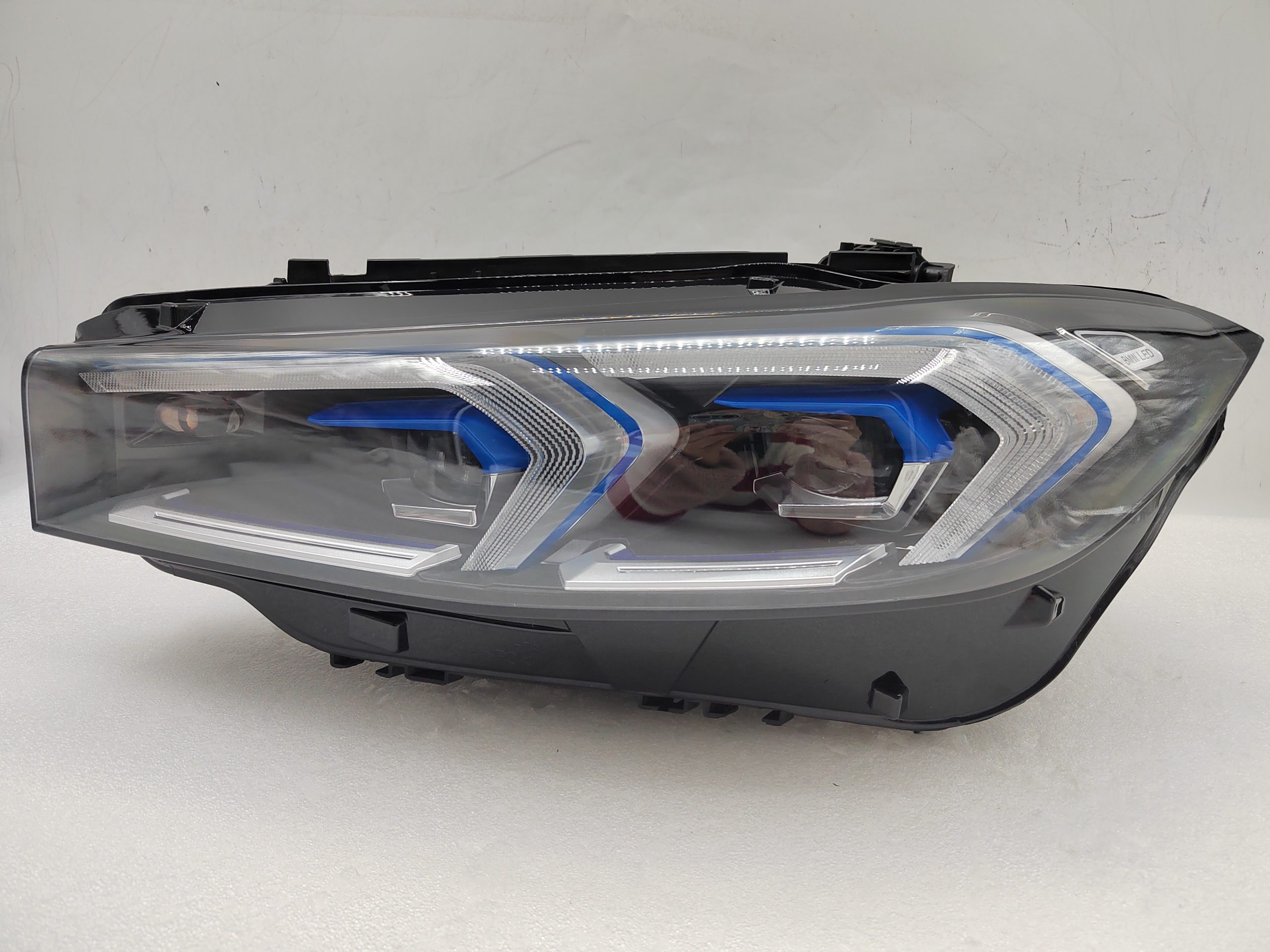 BMW 3 SERIES G20 G21 2022-2024 LED L.H.S HEADLIGHT ASSEMBLY