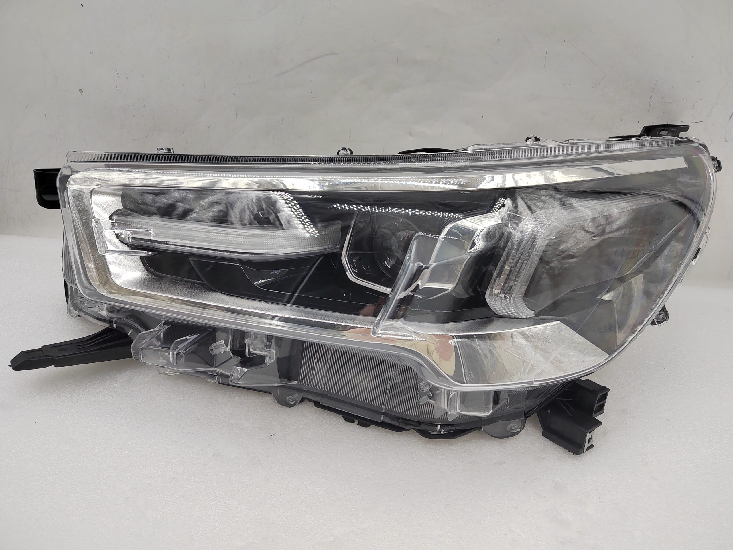 TOYOTA HILUX REVO 2020-2023 LED L.H.S HEADLIGHT ASSEMBLY