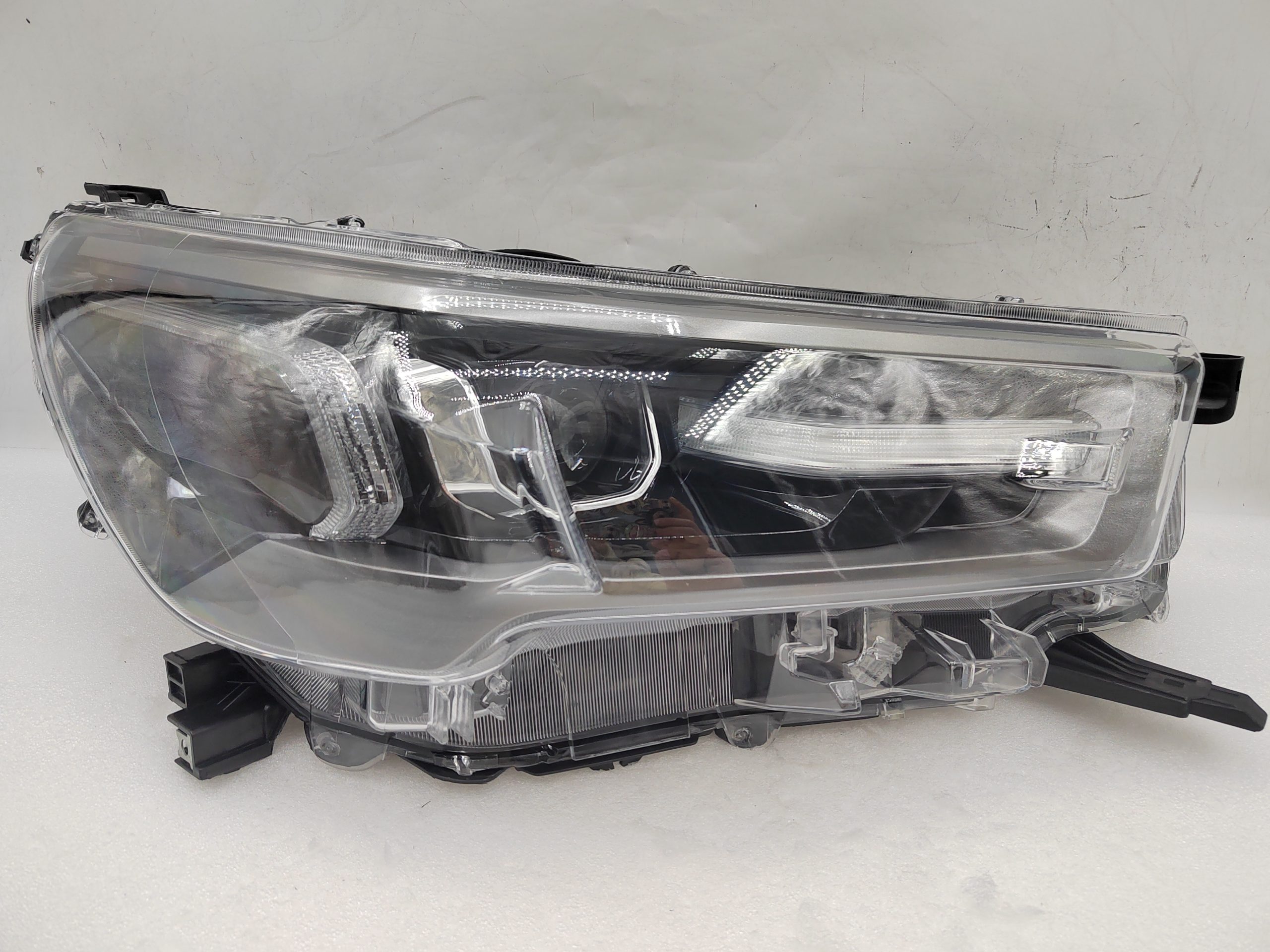 TOYOTA HILUX REVO 2020-2023 LED R.H.S HEADLIGHT ASSEMBLY