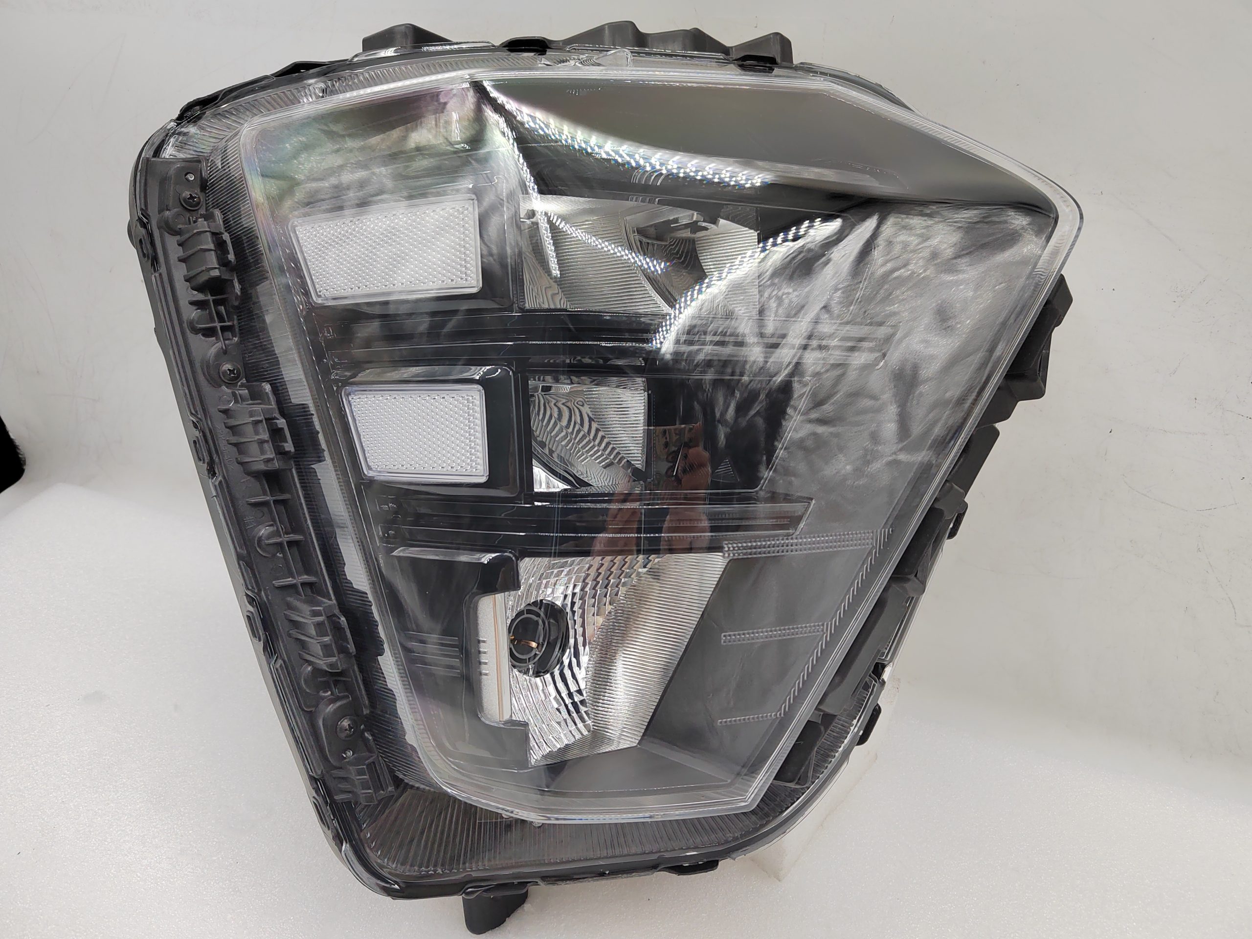 HYUNDAI KONA II 2023-2025 LED R.H.S HEADLIGHT ASSEMBLY