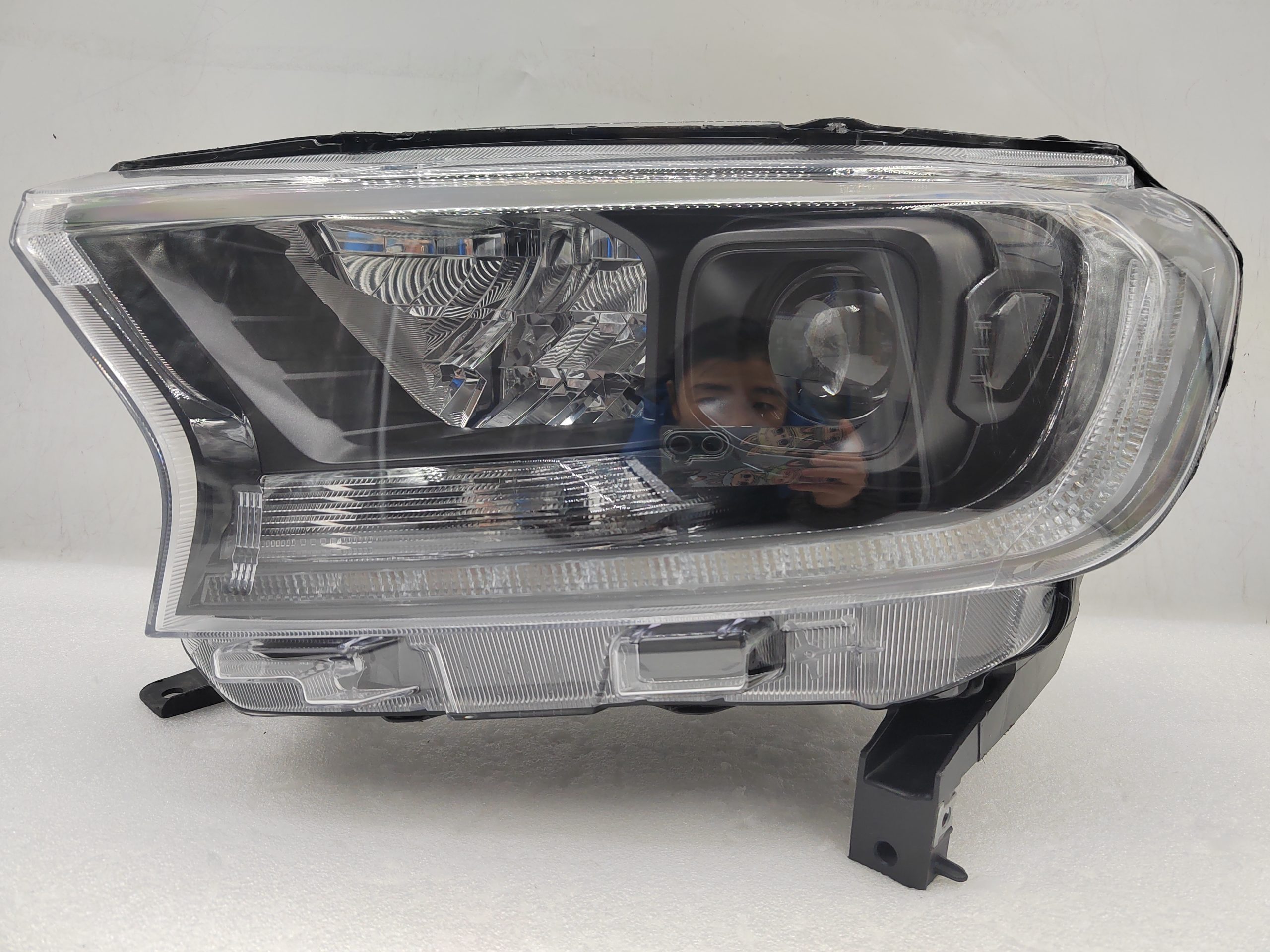 FORD EVEREST RANGER 2020-2021 LED L.H.S HEADLIGHT ASSEMBLY