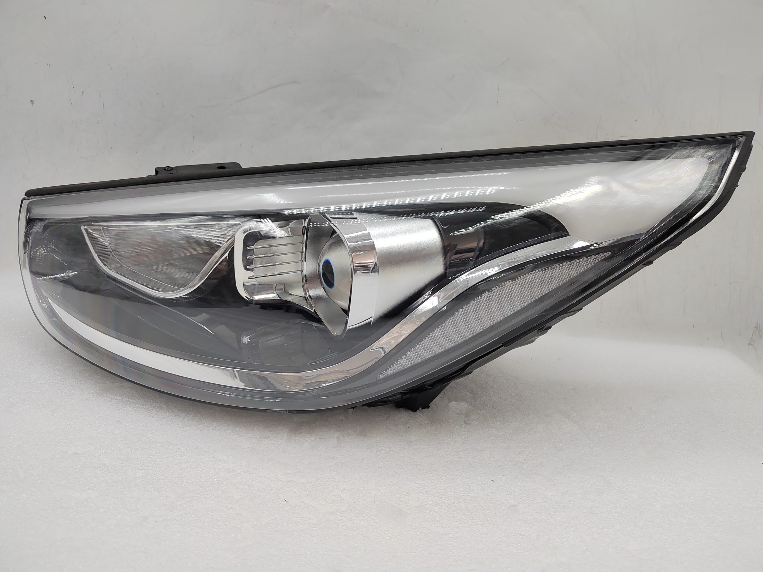 HYUNDAI IX35 SE 2013-2015 HALOGEN L.H.S HEADLIGHT ASSEMBLY