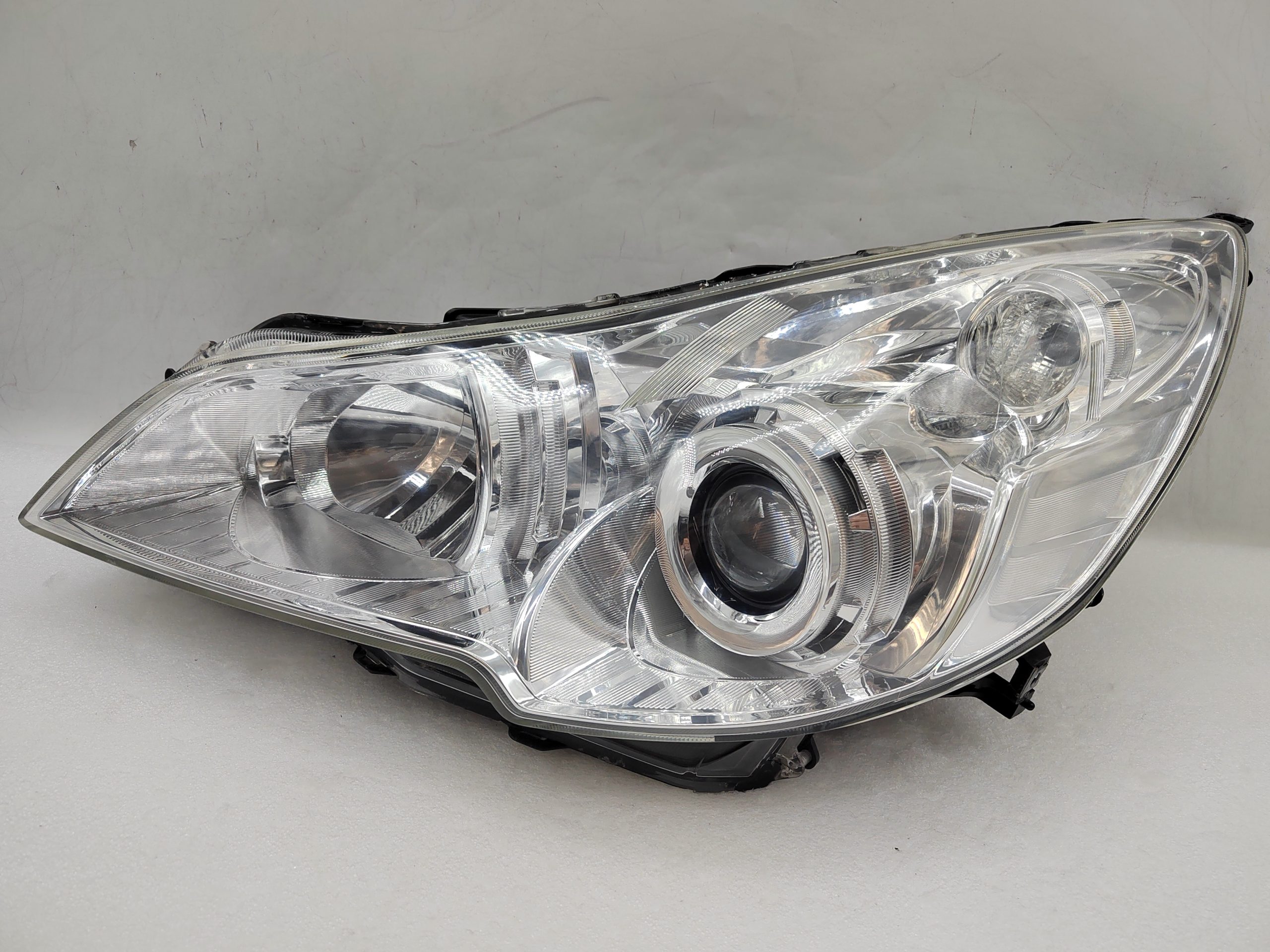 SUBARU OUTBACK 2010-2012 HALOGEN L.H.S HEADLIGHT ASSEMBLY