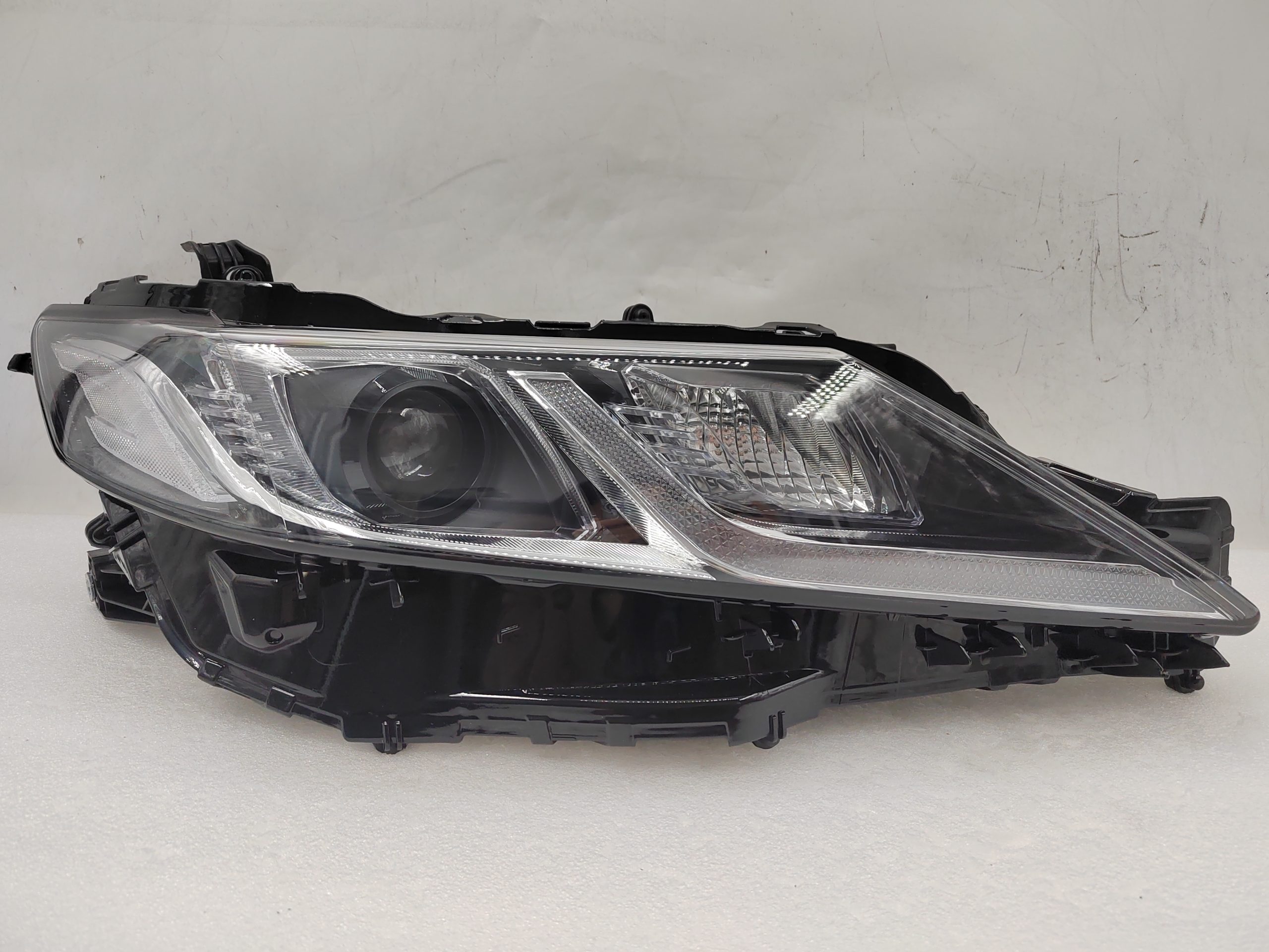 TOYOTA CAMRY II ACV70 2018-2022 LED R.H.S HEADLIGHT ASSEMBLY