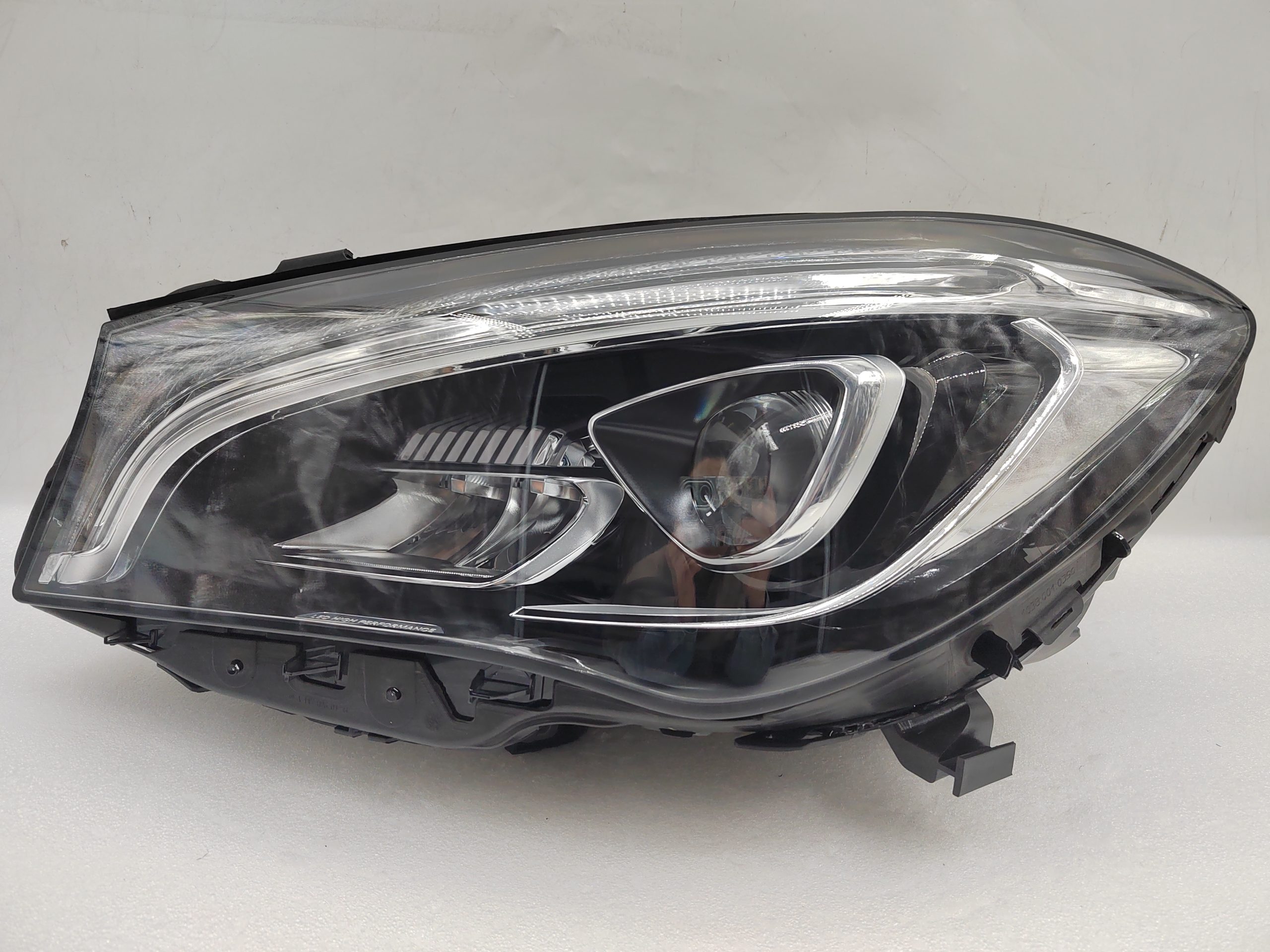 MERCEDES-BENZ CLA-CLASS W117 CLA250 2016-2019 LED L.H.S HEADLIGHT ASSEMBLY