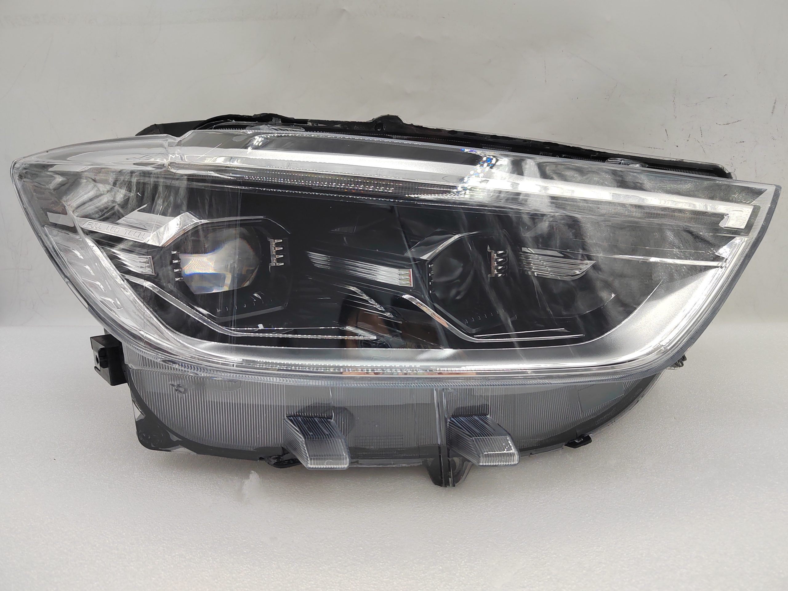 MAXUS LDV D90 2022-2024 LED R.H.S HEADLIGHT ASSEMBLY
