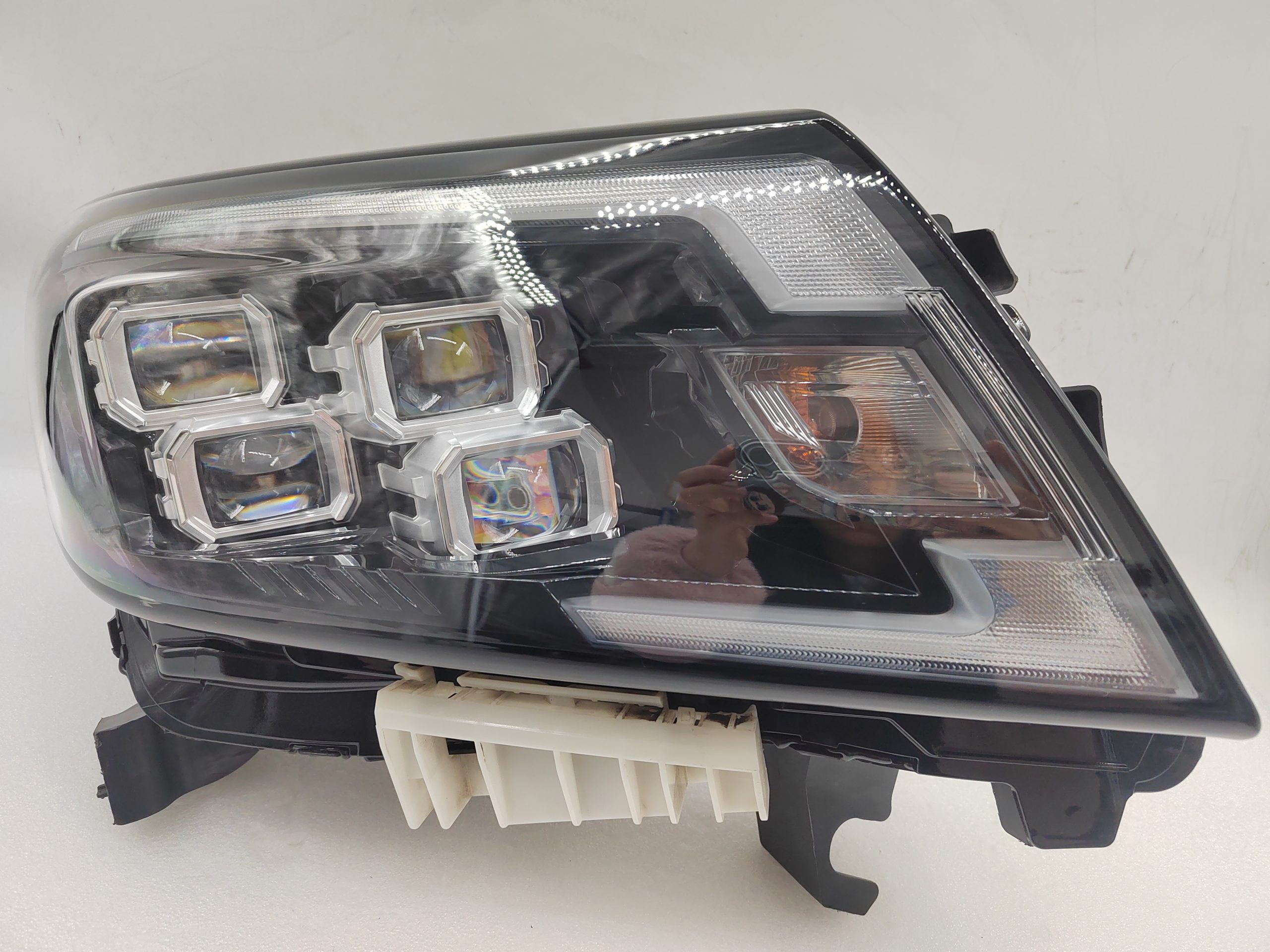NISSAN NAVARA 2021-2023 LED R.H.S HEADLIGHT ASSEMBLY
