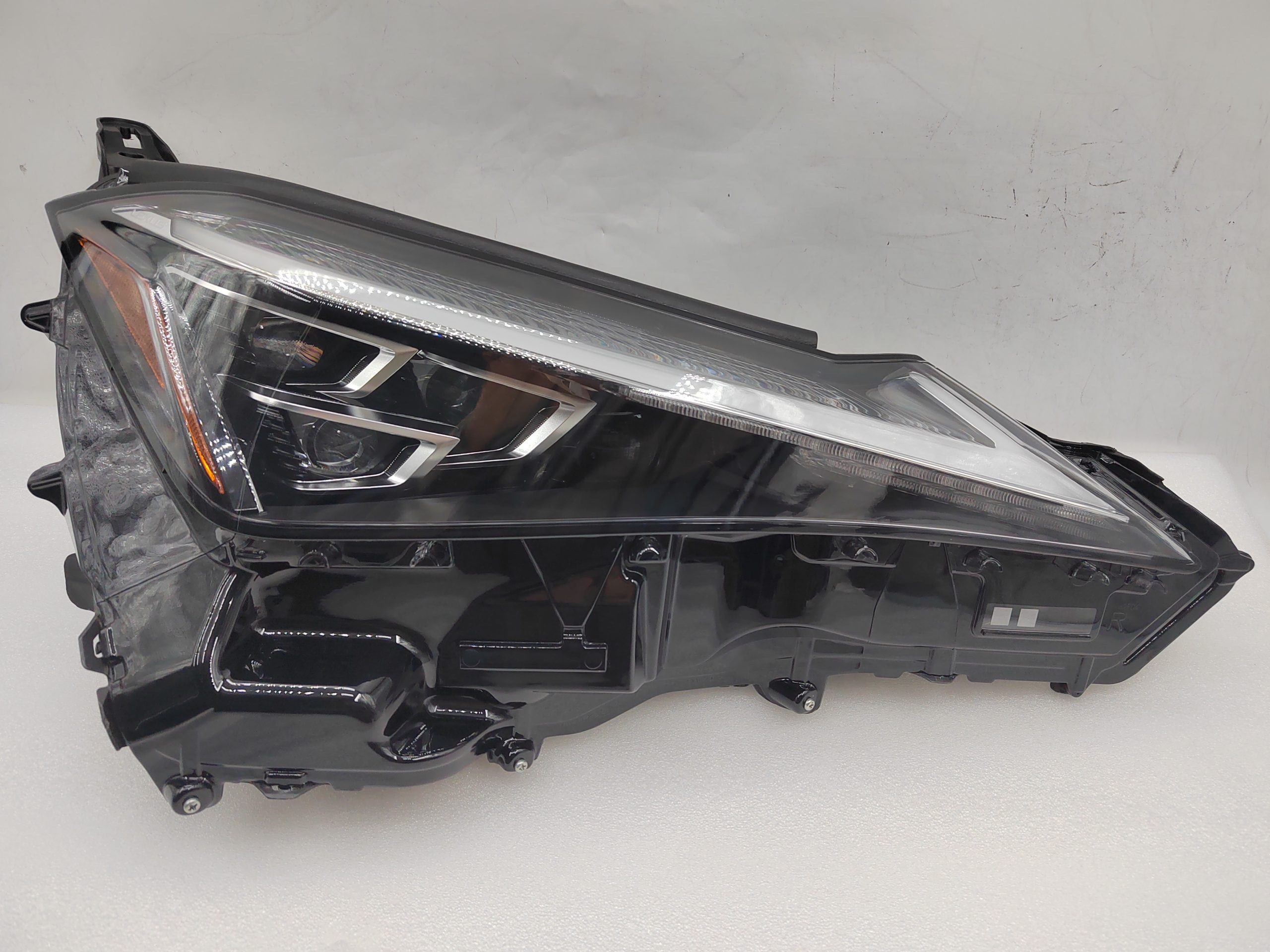 LEXUS UX 200&250H 2019-2023 LED R.H.S HEADLIGHT ASSEMBLY