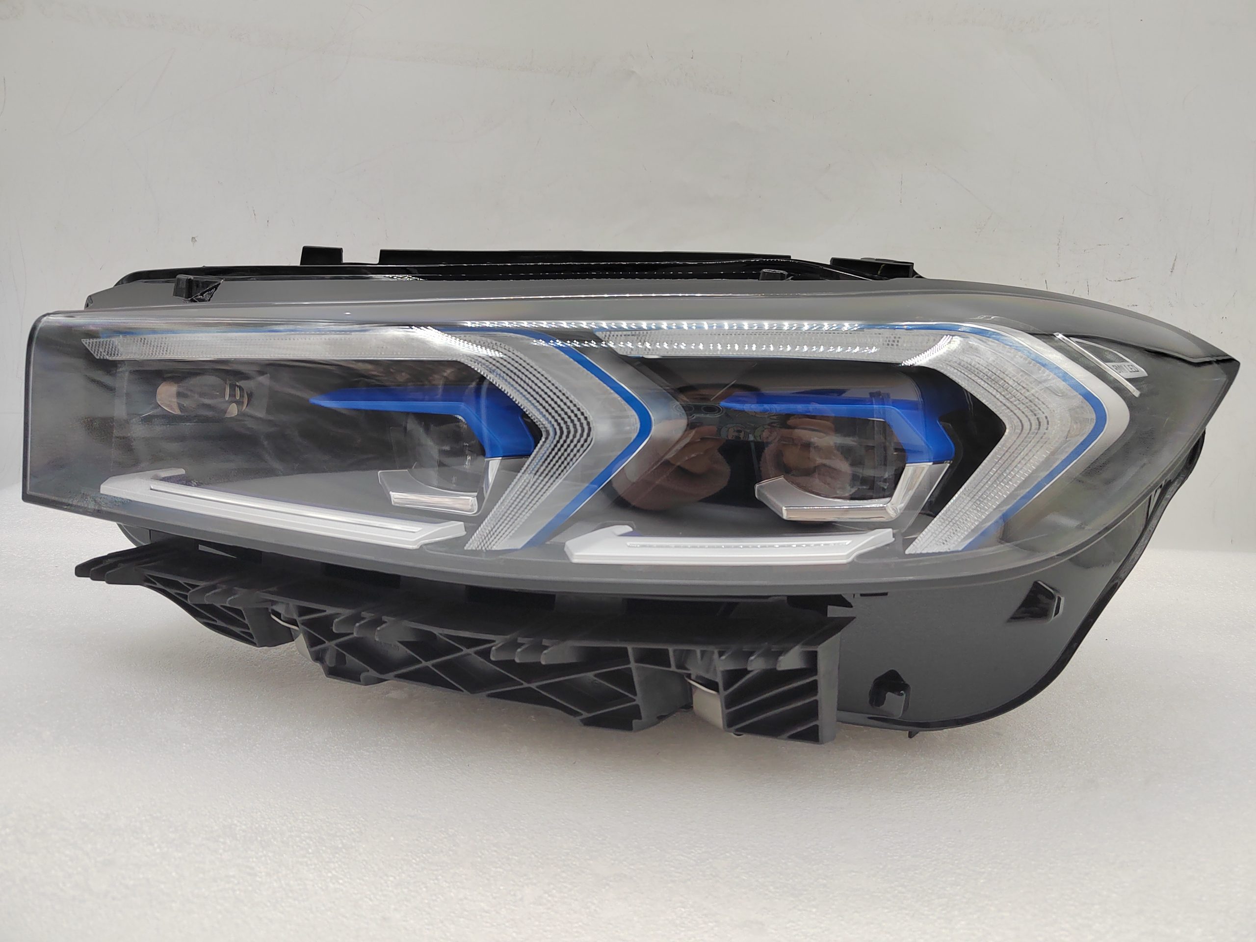 BMW 3 SERIES G20 G21 2022-2024 LED L.H.S HEADLIGHT ASSEMBLY