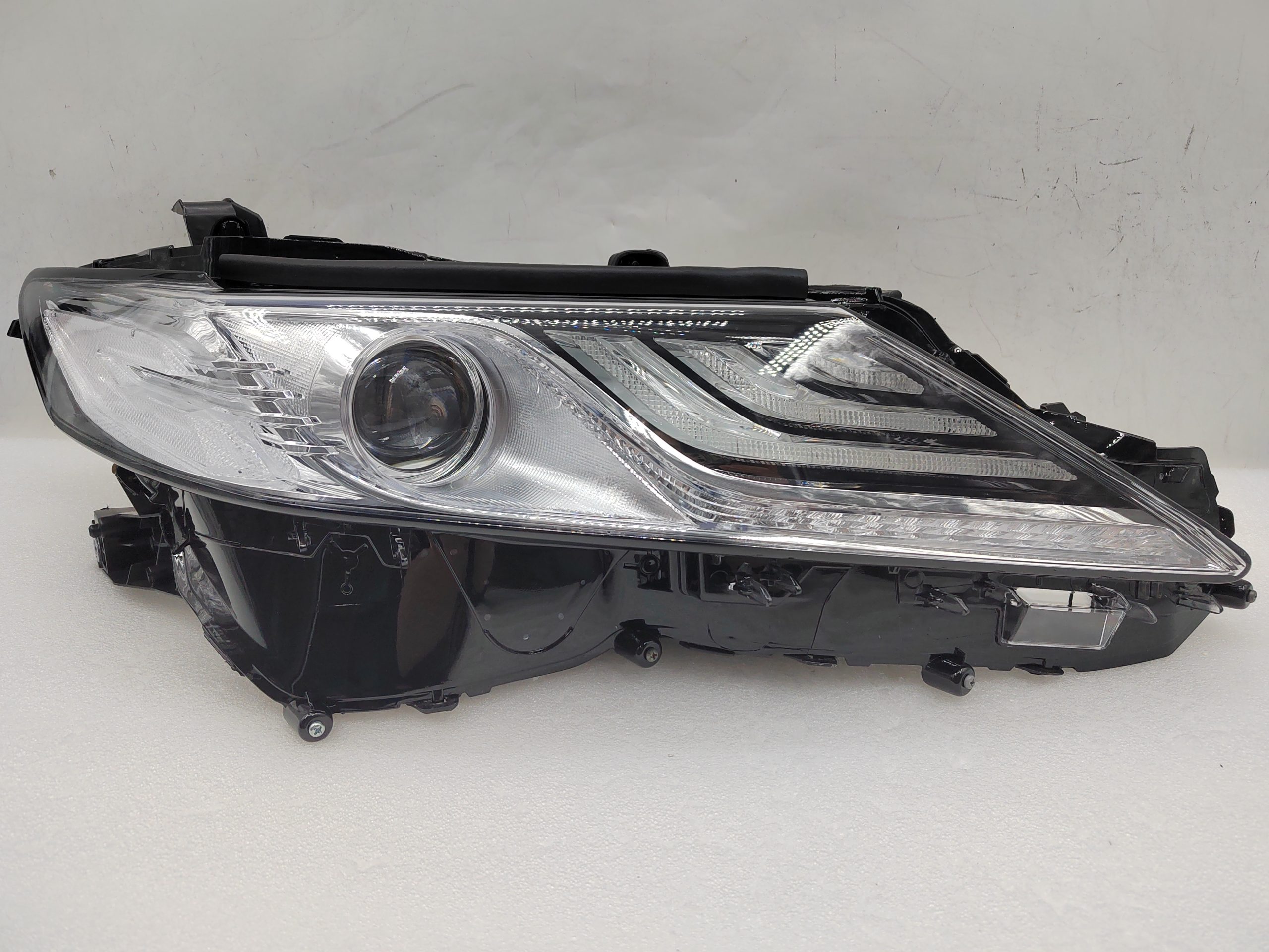 TOYOTA CAMRY ACV70 2018-2022 LED R.H.S HEADLIGHT ASSEMBLY