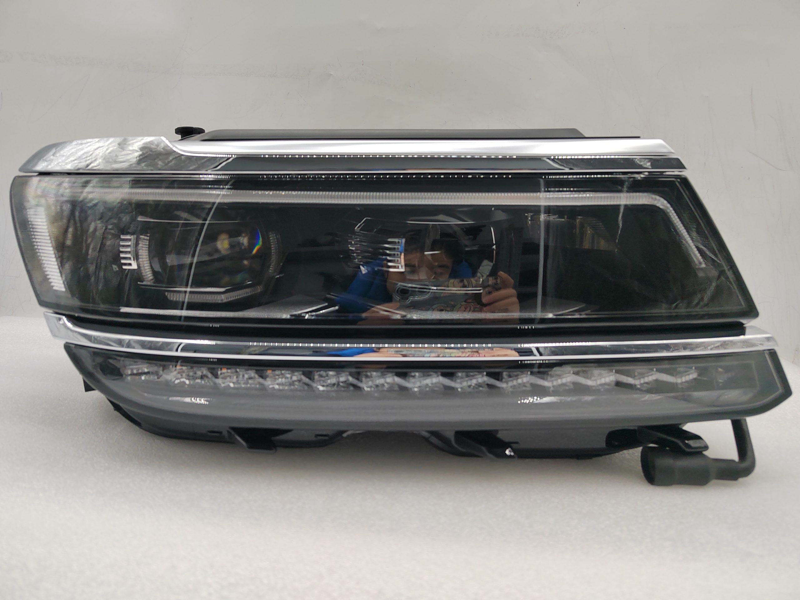 VOLKSWAGEN TIGUAN 2017-2020 LED R.H.S HEADLIGHT ASSEMBLY
