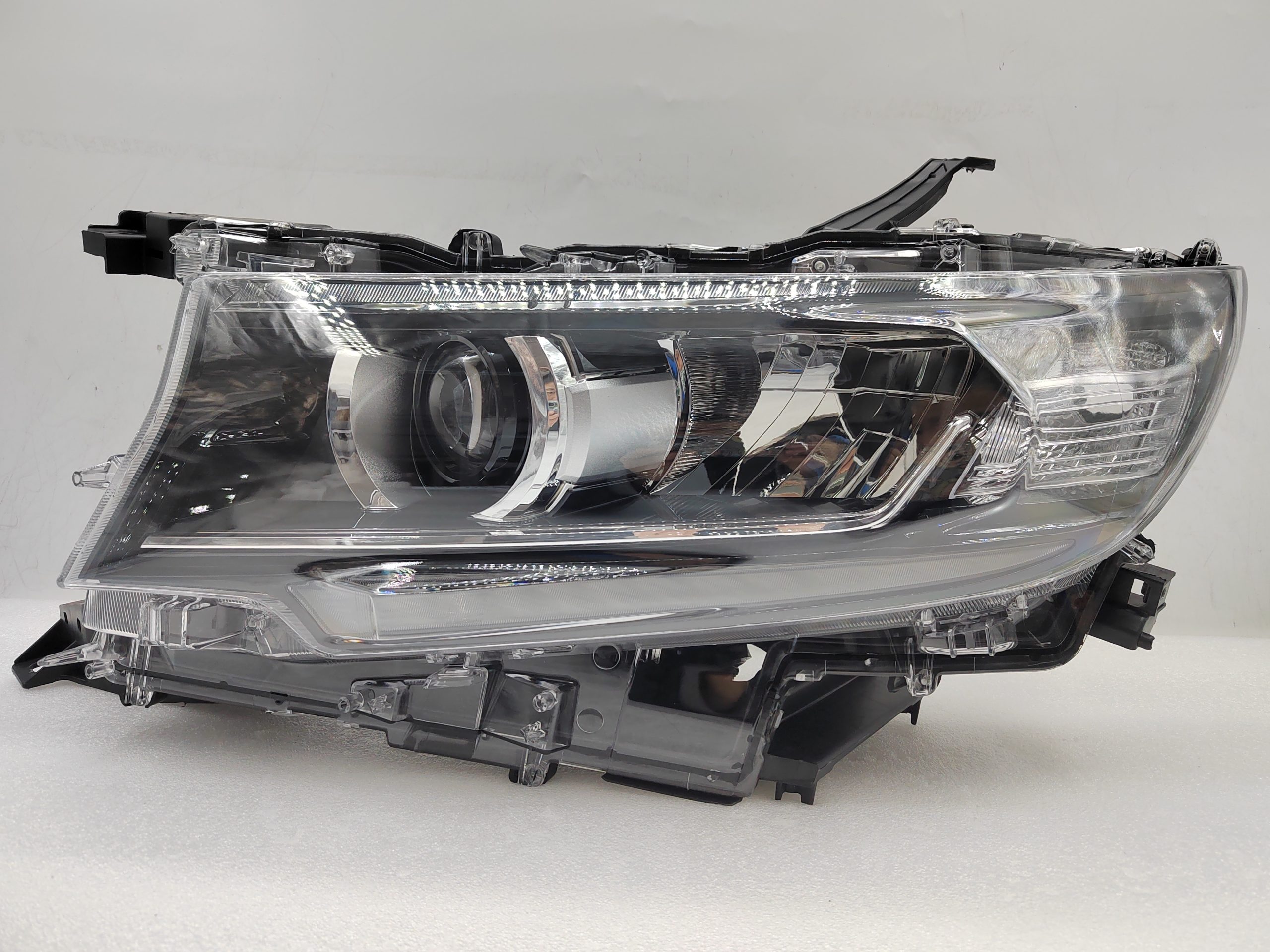 TOYOTA LANDCRUISER PRADO 150 GDJ150R 2018-2022 LED L.H.S HEADLIGHT ASSEMBLY