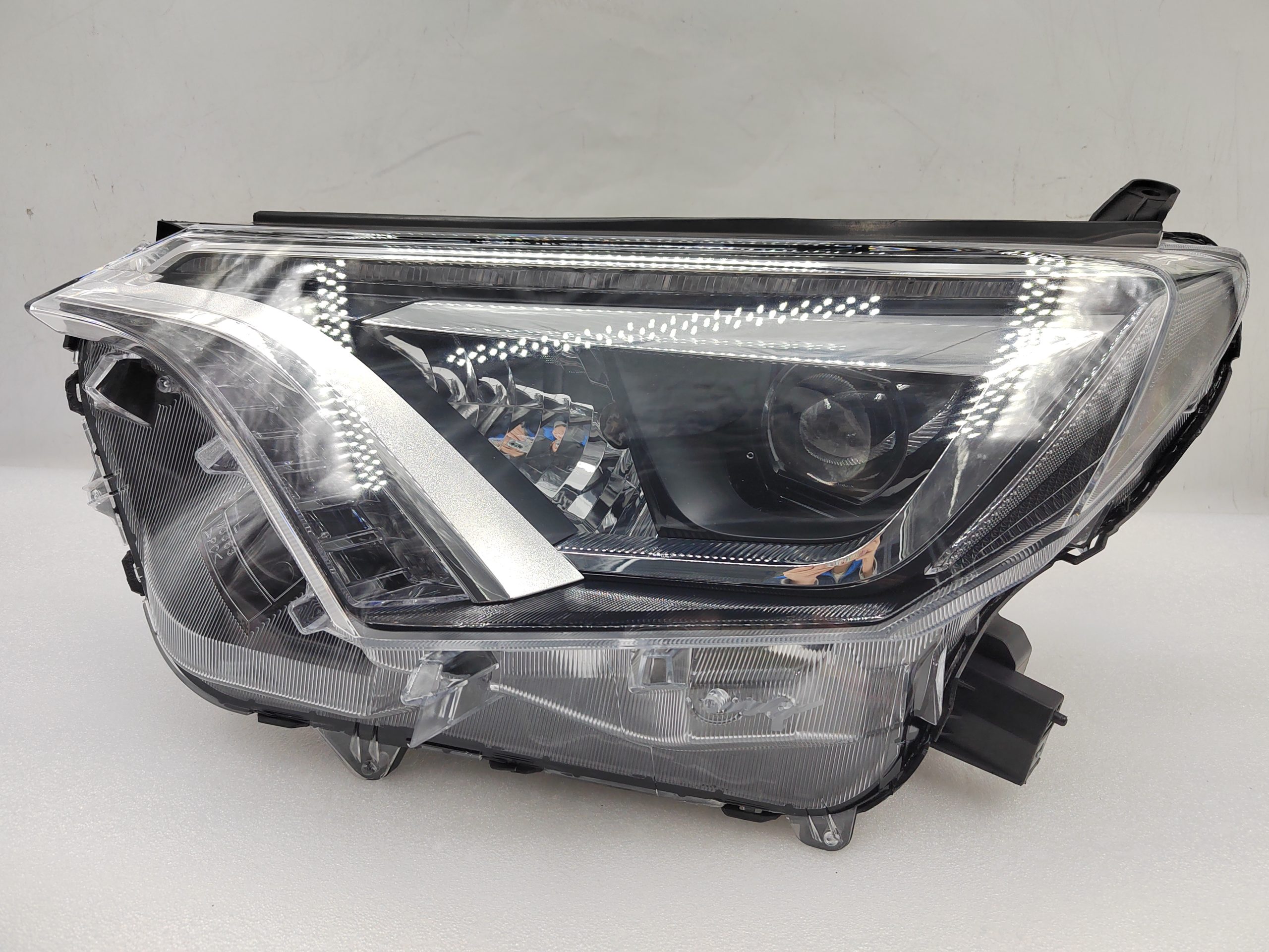 TOYOTA RAV4 4.5 XA40 2016-2018 LED L.H.S HEADLIGHT ASSEMBLY