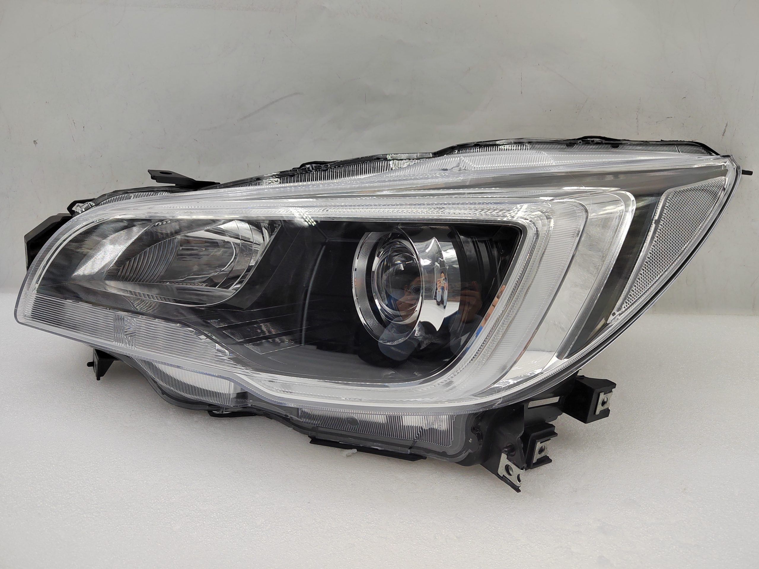 SUBARU LIBERTY OUTBACK 2015-2017 LED L.H.S HEADLIGHT ASSEMBLY