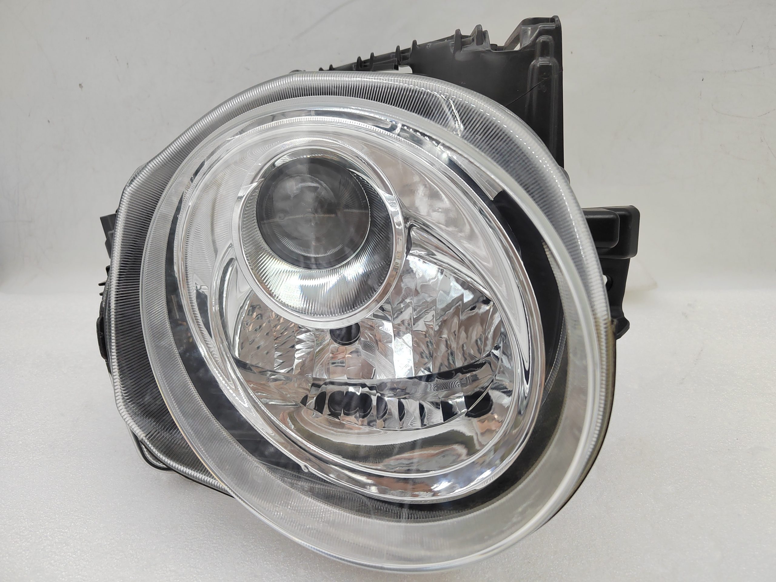 NISSAN JUKE 2010-2019 XENON R.H.S HEADLIGHT ASSEMBLY