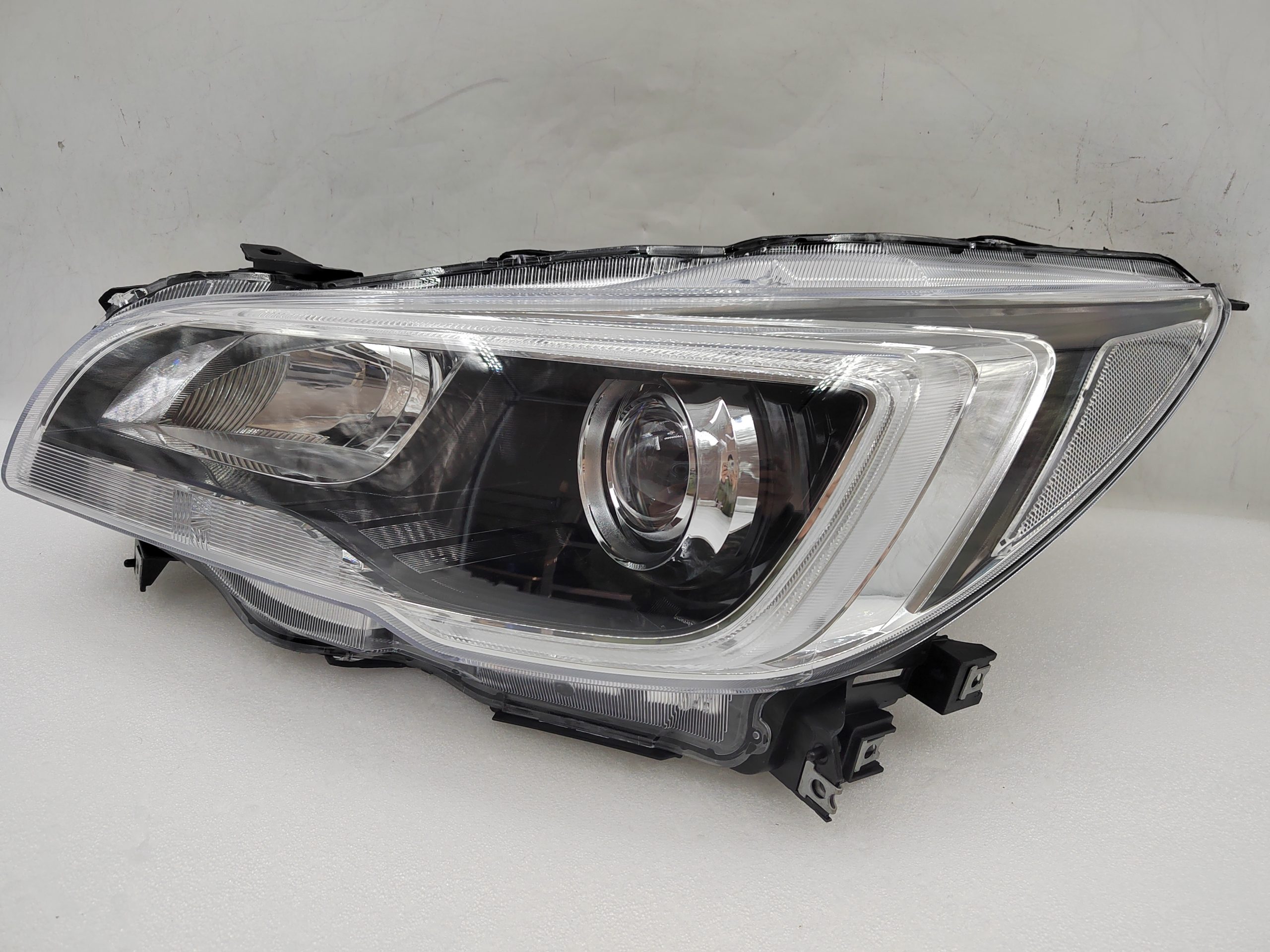 SUBARU LIBERTY OUTBACK 2015-2017 LED L.H.S HEADLIGHT ASSEMBLY