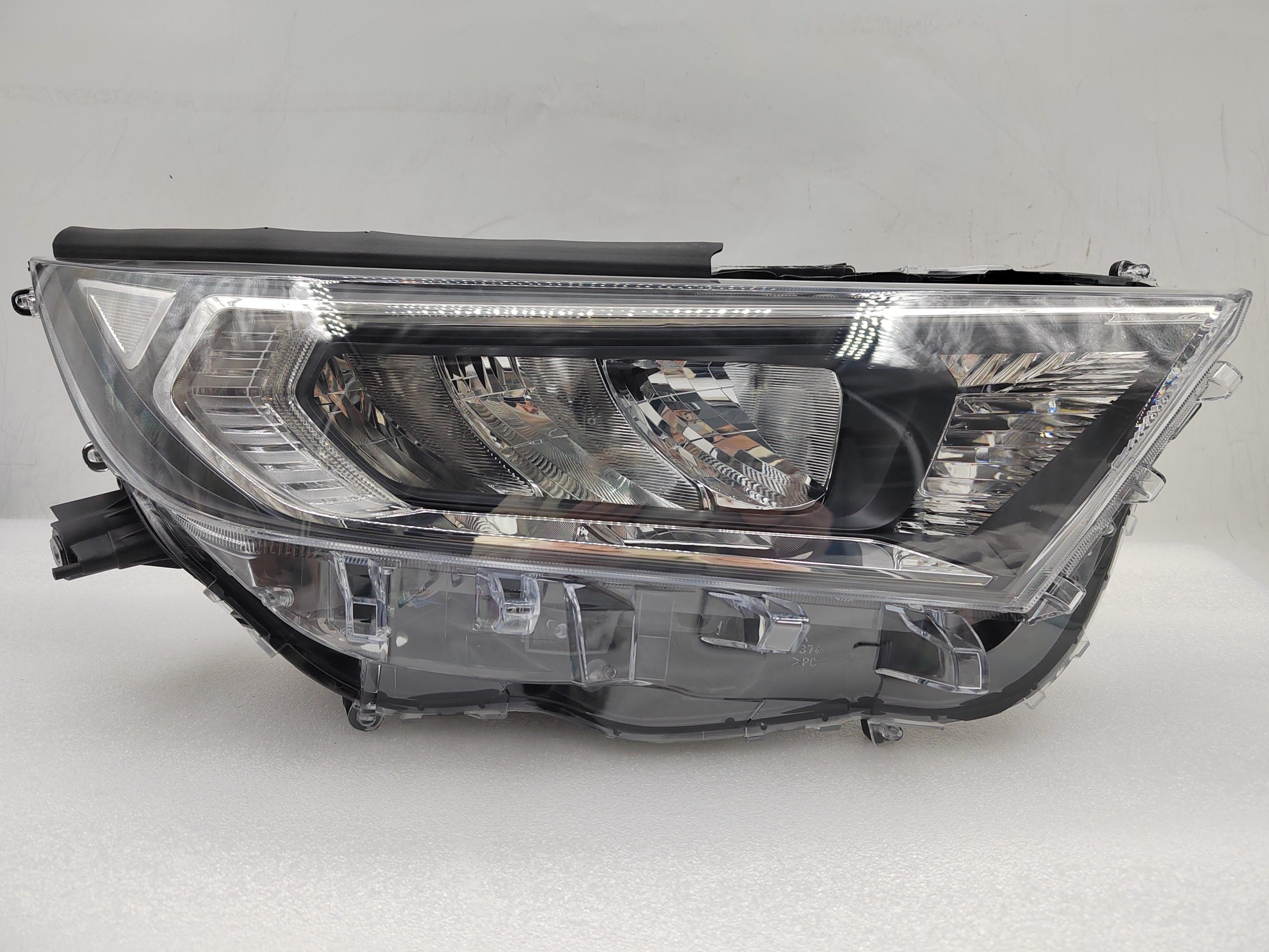 TOYOTA RAV4 V XA50 2019-2021 LED R.H.S HEADLIGHT ASSEMBLY