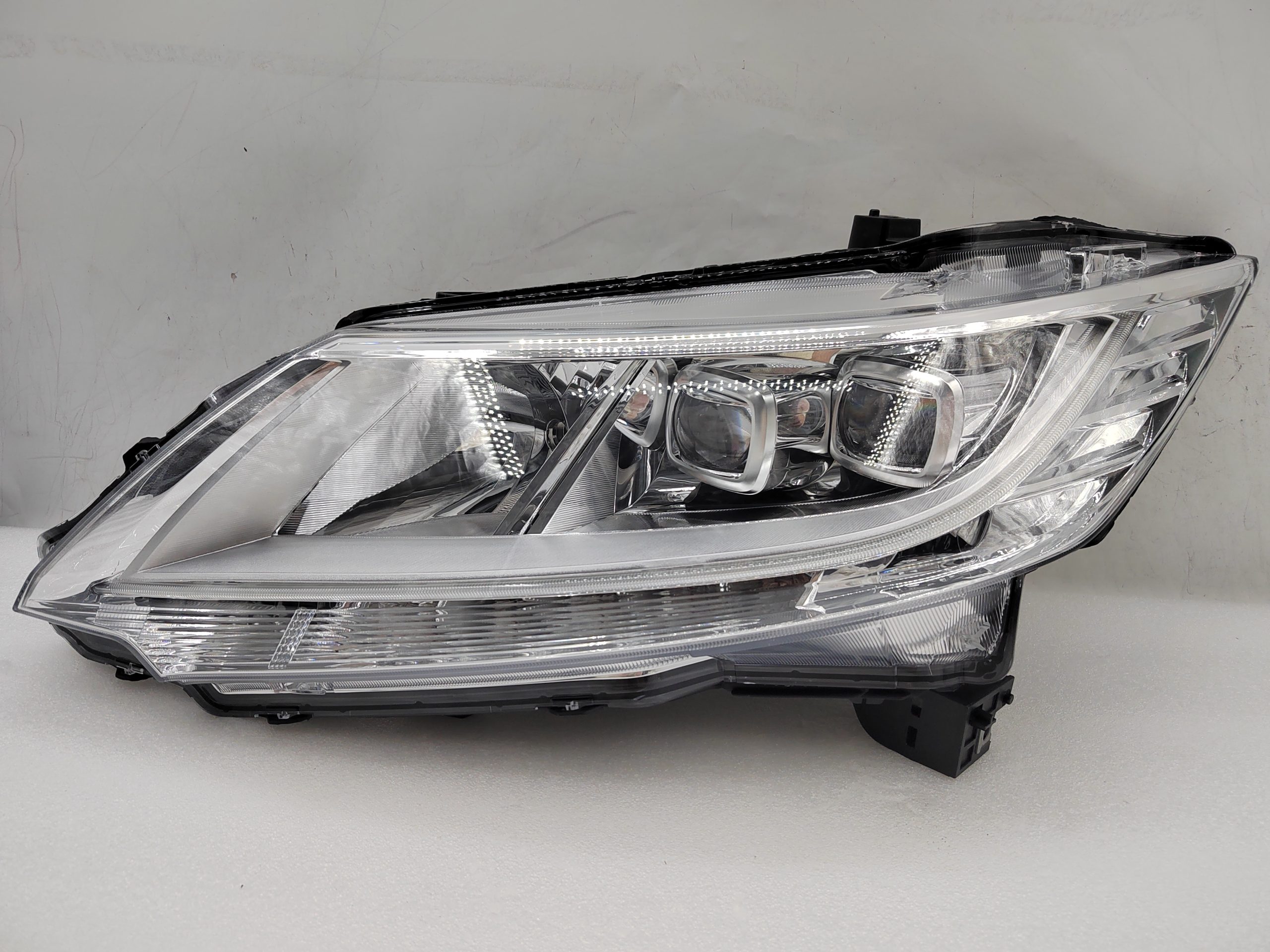 HONDA ODYSSEY DBA-RC1 2015-2017 LED L.H.S HEADLIGHT ASSEMBLY