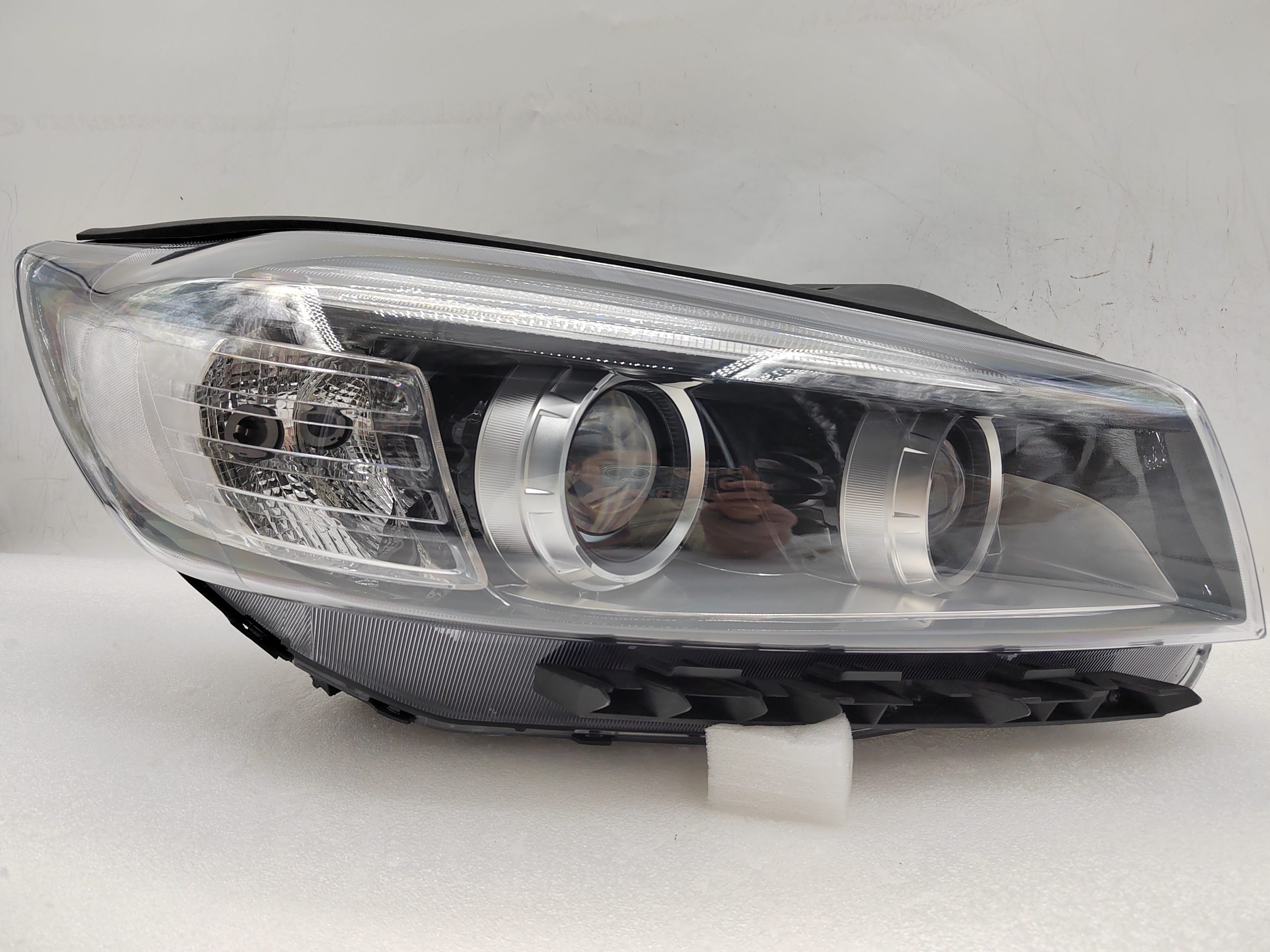 KIA SORENTO 2019-2020 HALOGEN R.H.S HEADLIGHT ASSEMBLY