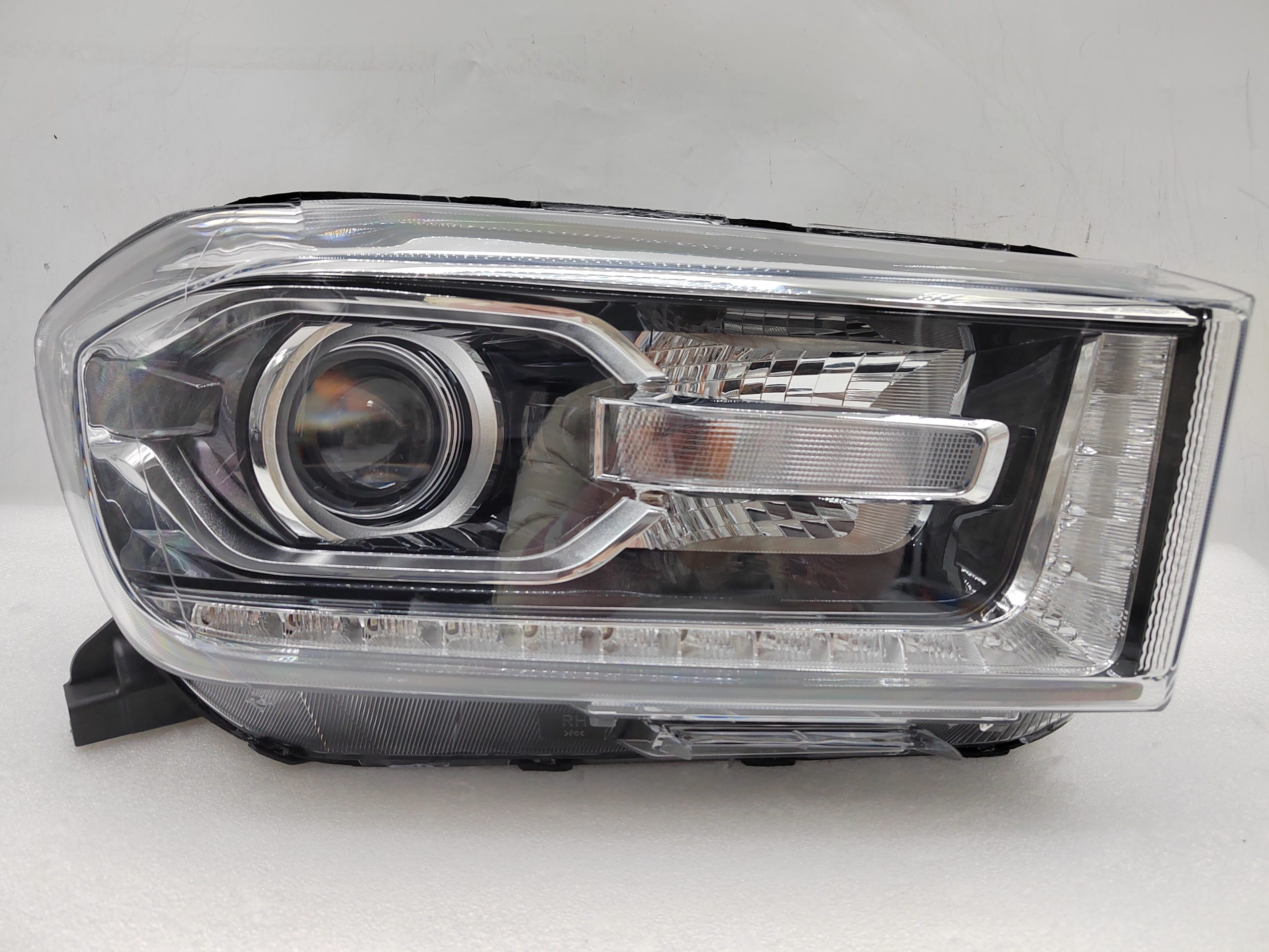 MAXUS LDV T60 2017-2020 LED R.H.S HEADLIGHT ASSEMBLY