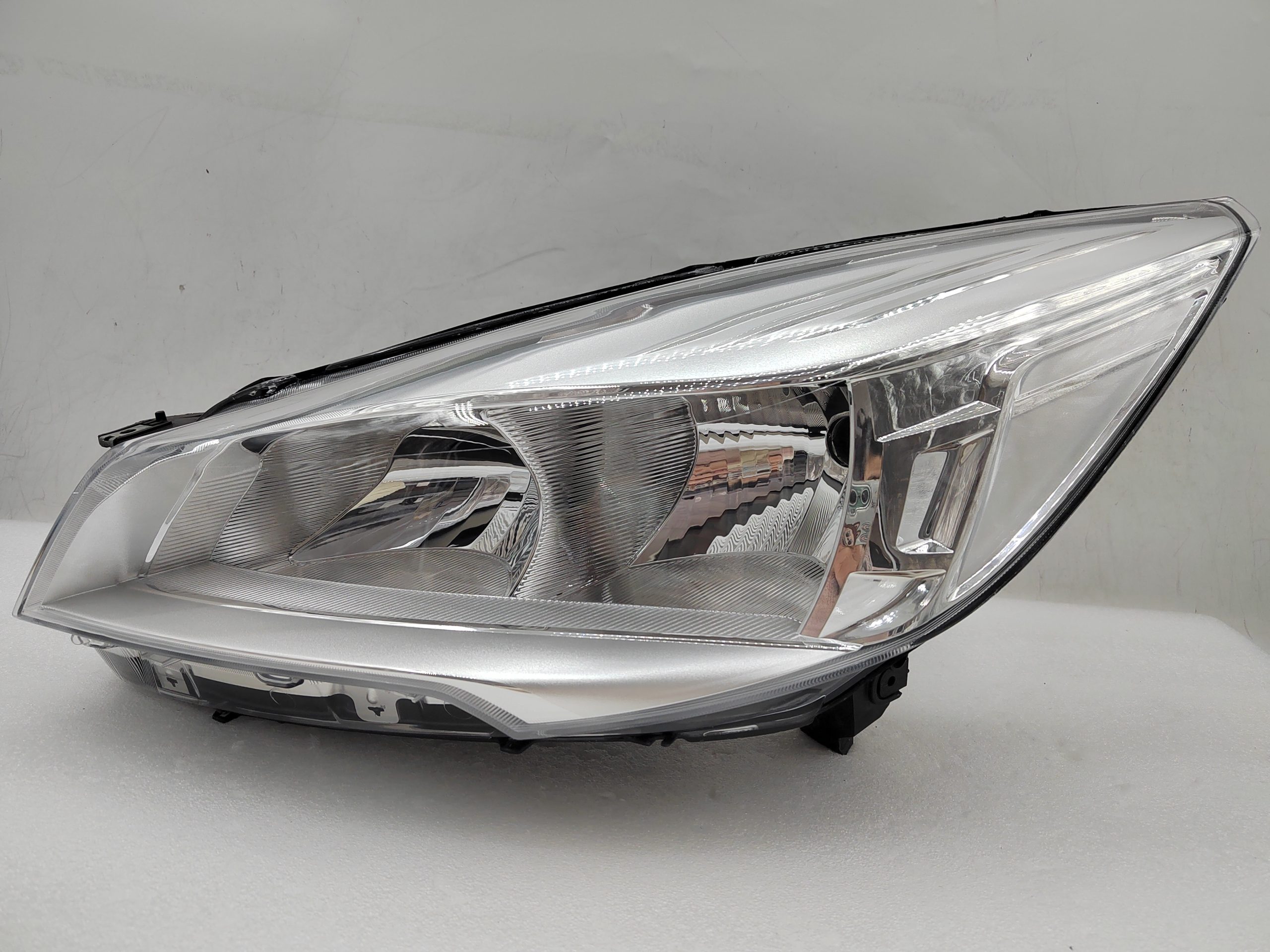 FORD ESCAPE(KUGA) MK2 2013-2016 HALOGEN L.H.S HEADLIGHT ASSEMBLY