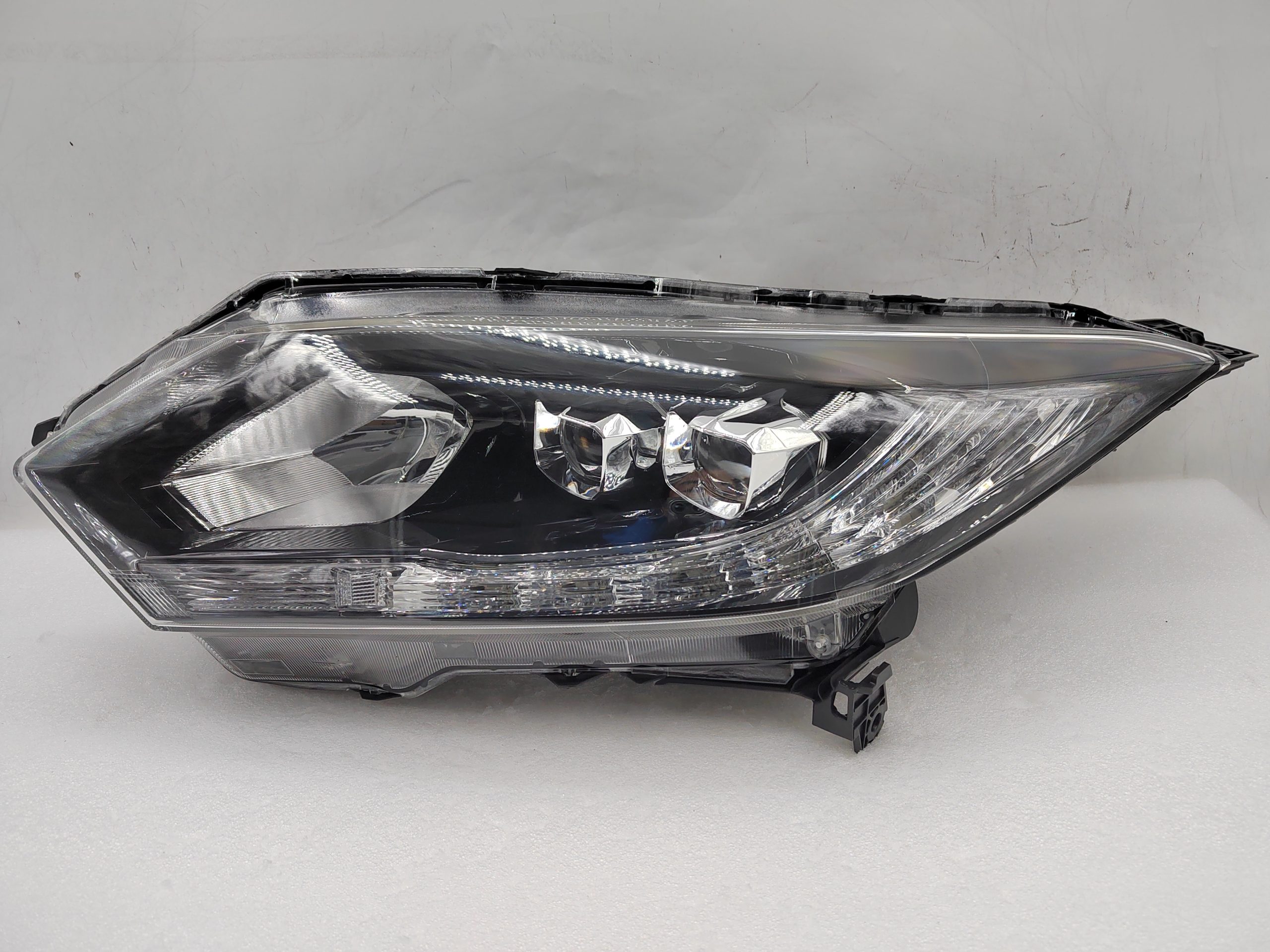 HONDA HR-V 2015-2018 LED L.H.S HEADLIGHT ASSEMBLY