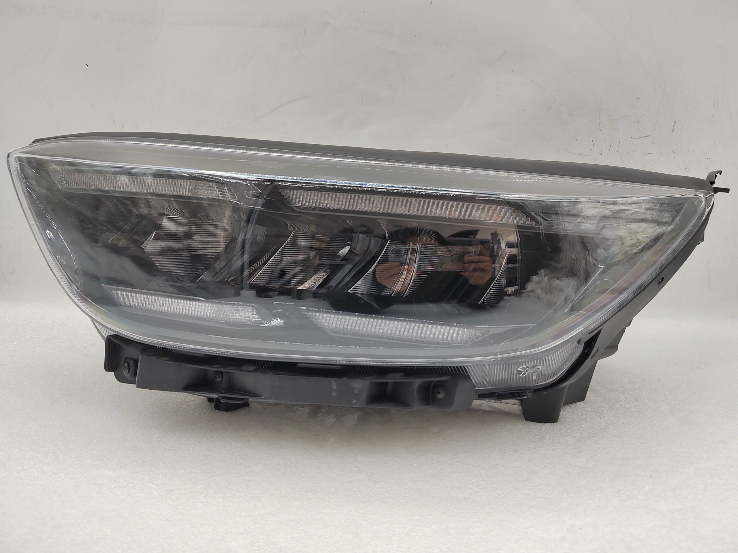 KIA STONIC 2021-2023 LED L.H.S HEADLIGHT ASSEMBLY