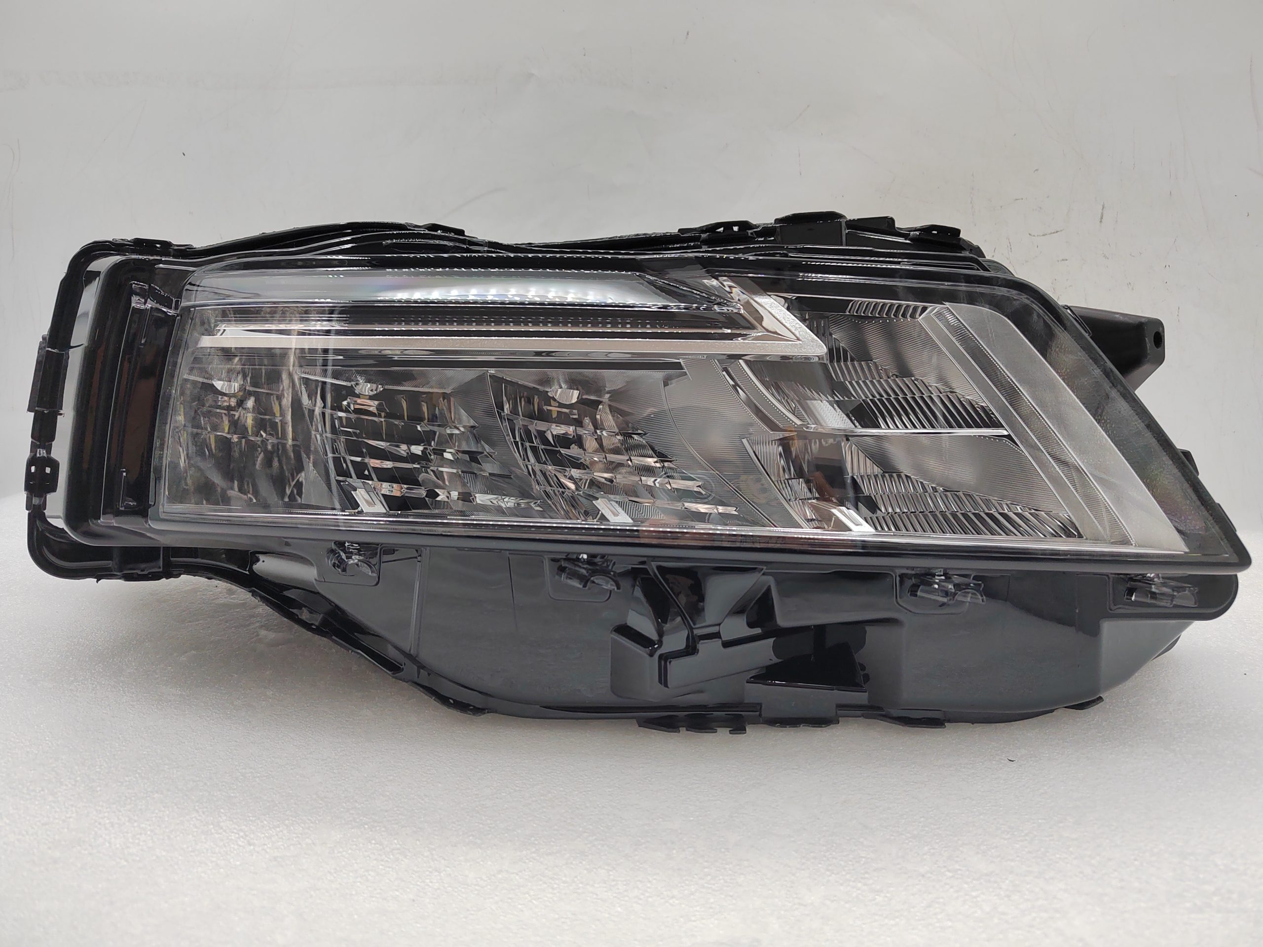 NISSAN X-TRAIL/ROGUE 2021-2023 LED R.H.S HEADLIGHT ASSEMBLY