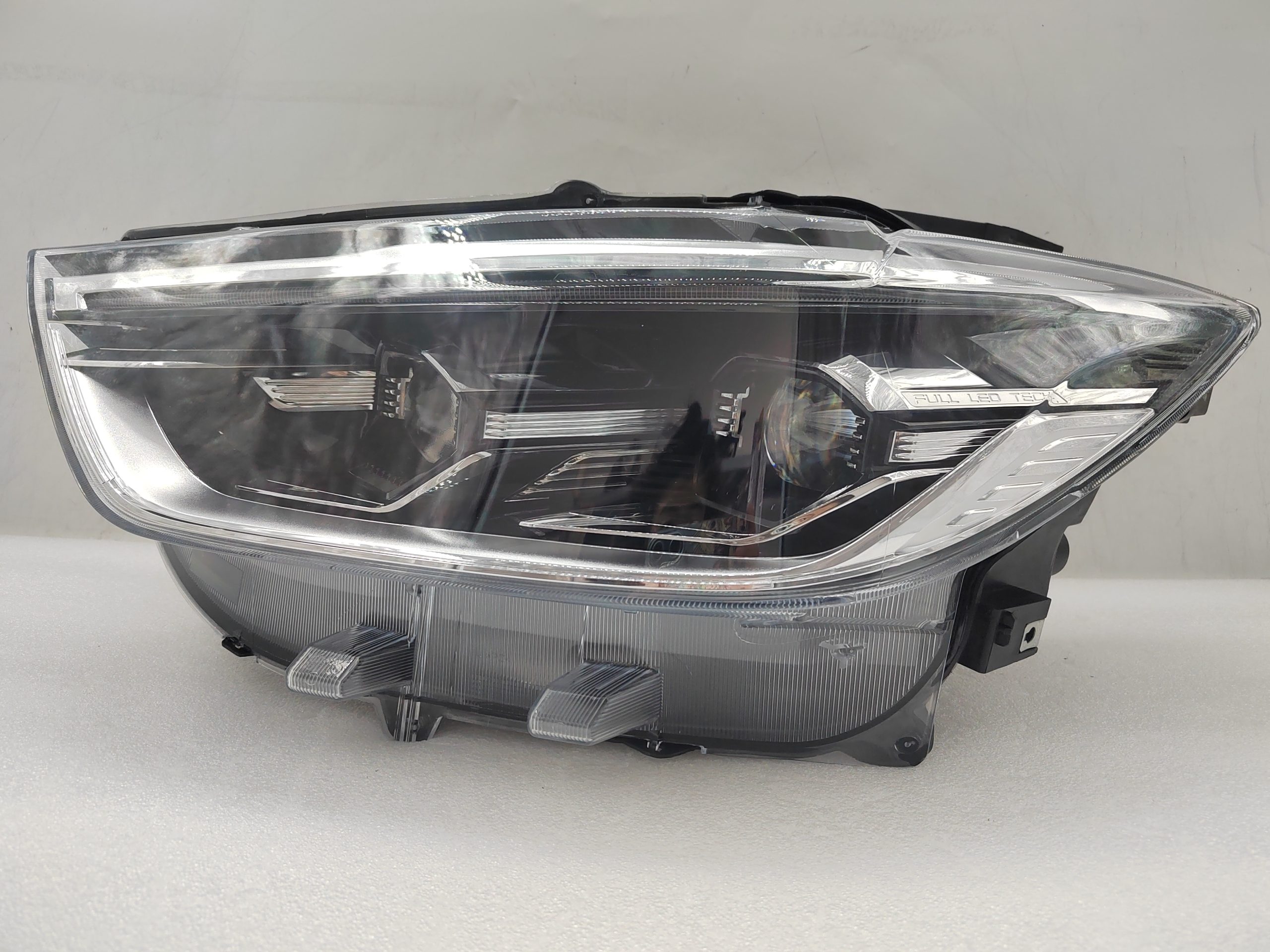 MAXUS LDV D90 2022-2024 LED L.H.S HEADLIGHT ASSEMBLY